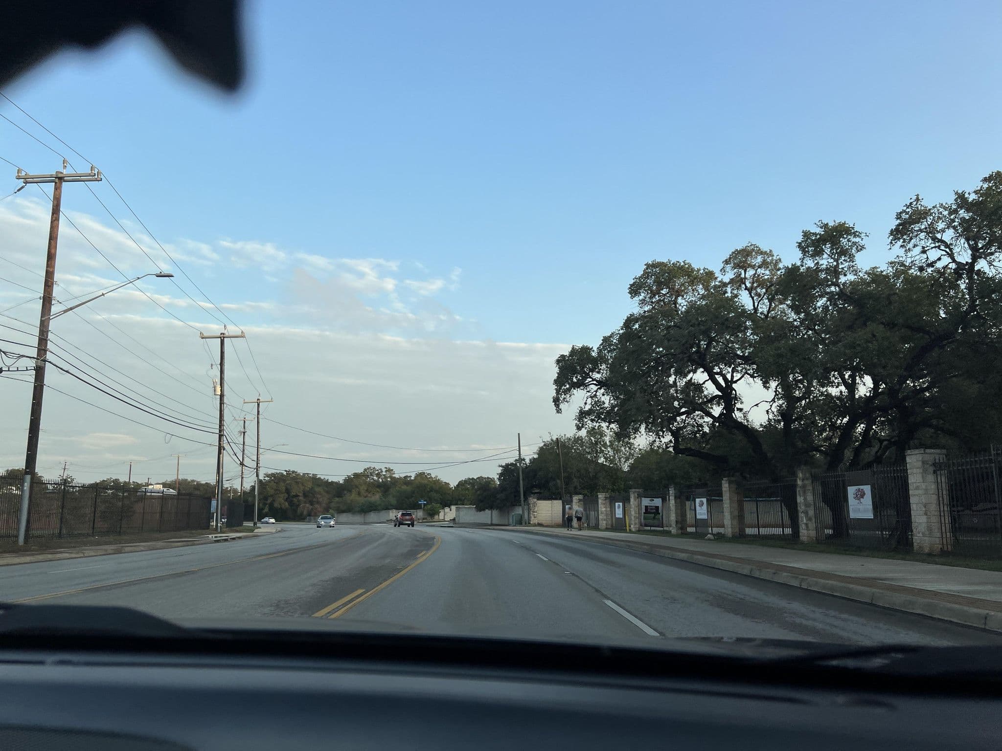 Street view near The Redland, Hollywood Park — © texman36 (CC BY-SA · Mapillary)