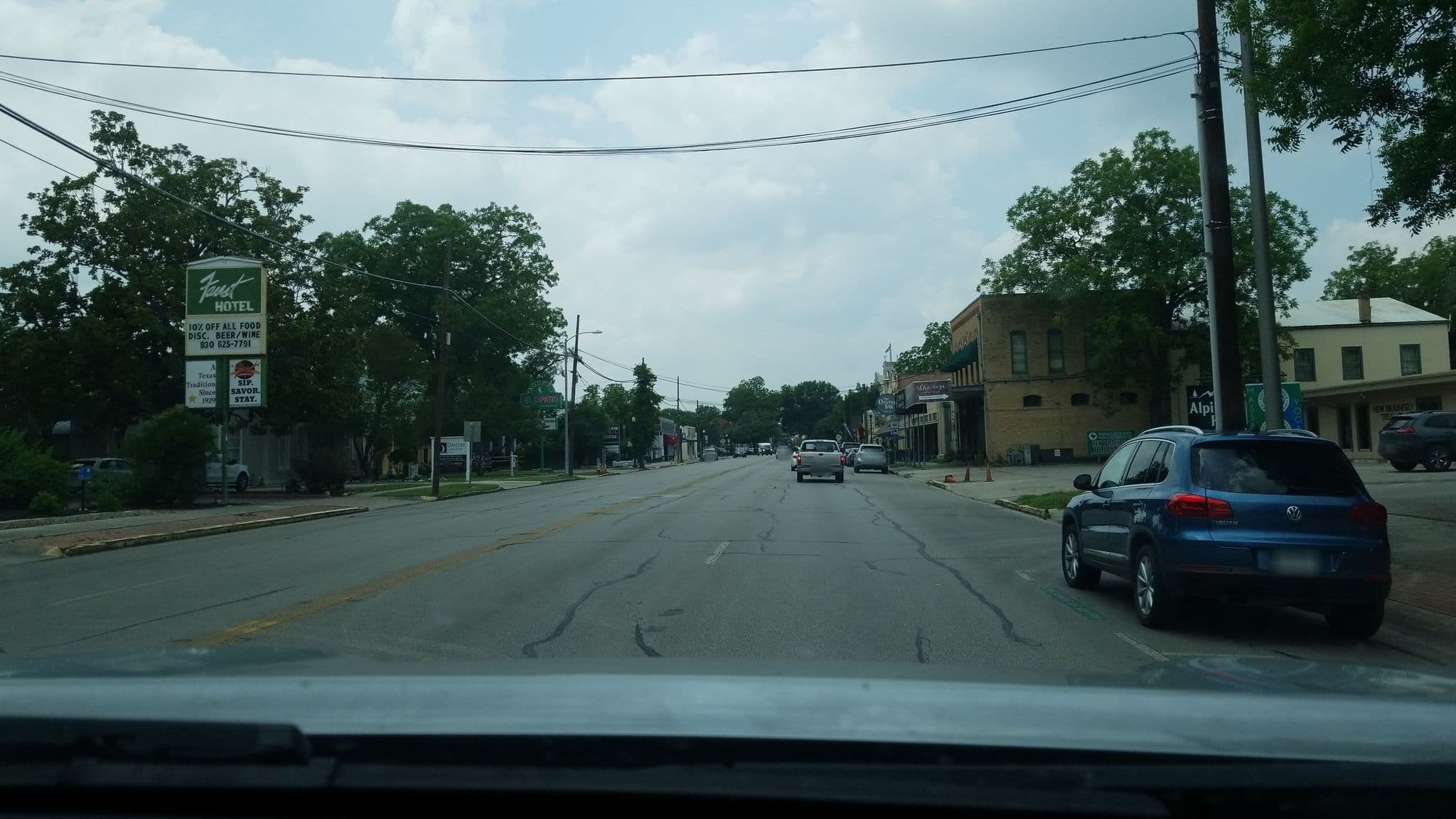 Street view near The Faust Courtyard, New Braunfels — © crashhn (CC BY-SA · Mapillary)