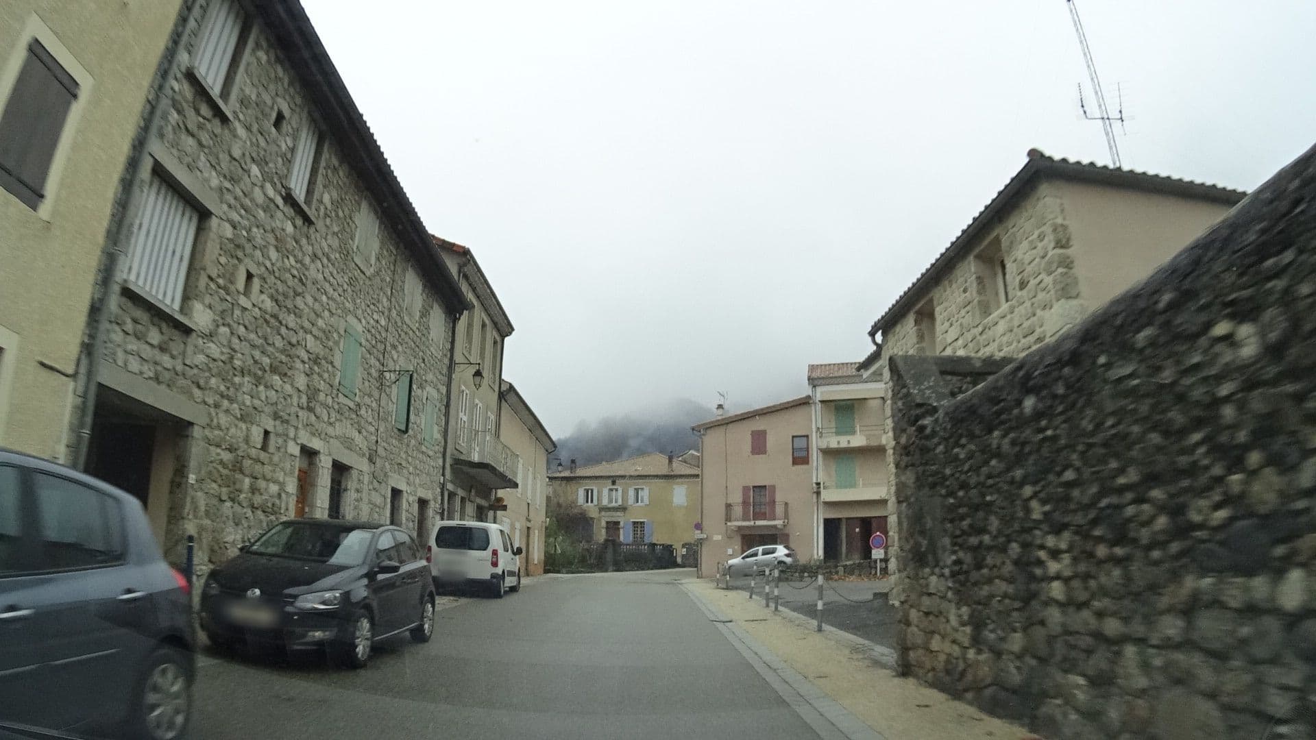 Street view near Au petit Burzet, Thueyts — © ljbouere (CC BY-SA · Mapillary)