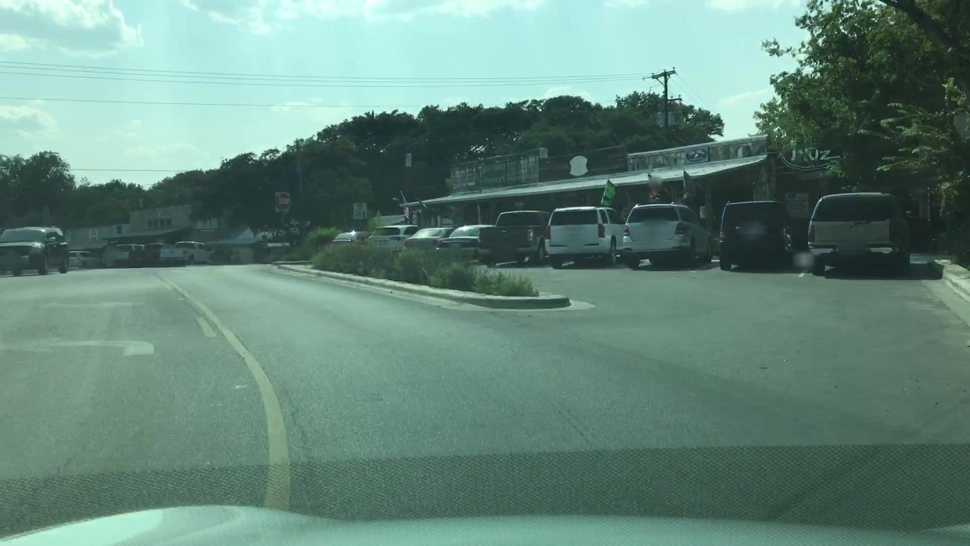 Street view near Salty Chicken, Wimberley — © lvl5 (CC BY-SA · Mapillary)