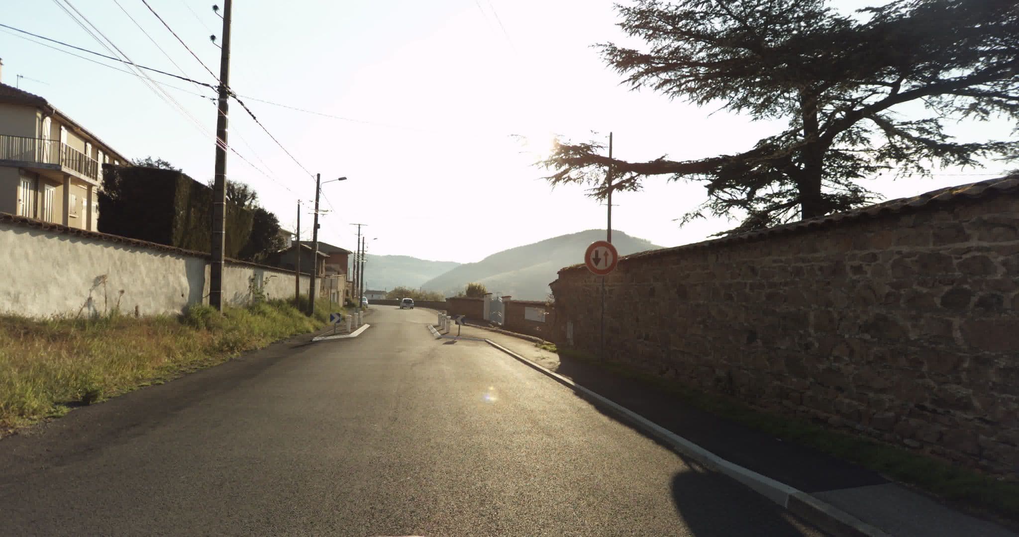 Street view near Les Jardins de l'Hacienda, Tarare — © sogefi (CC BY-SA · Mapillary)