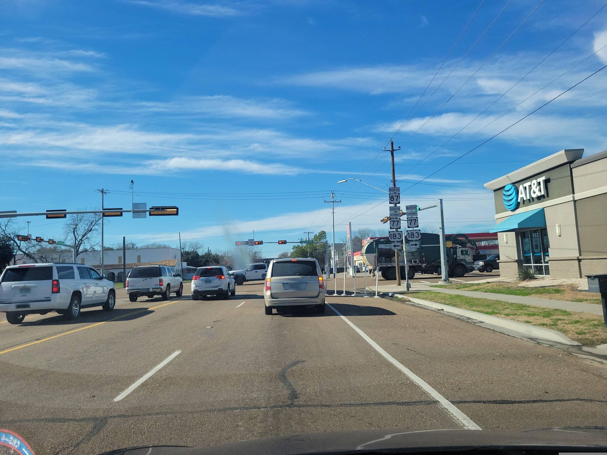 Street view near Ridgeview Ranch, Cuero — © Montrose_Lyle (CC BY-SA · Mapillary)