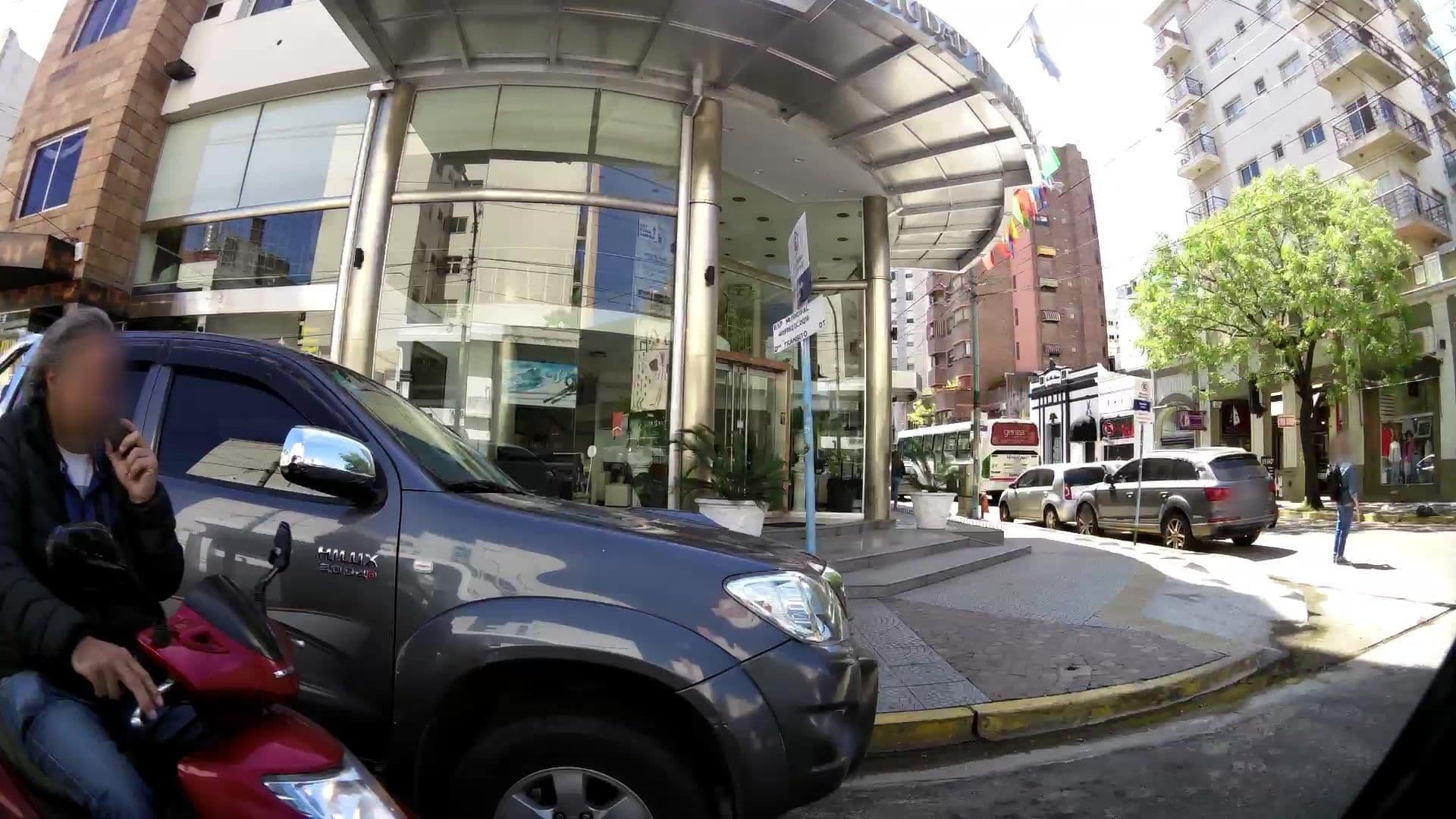 Street view near Ciudad de Quilmes Apart Hotel, Quilmes — © kaartcam (CC BY-SA · Mapillary)