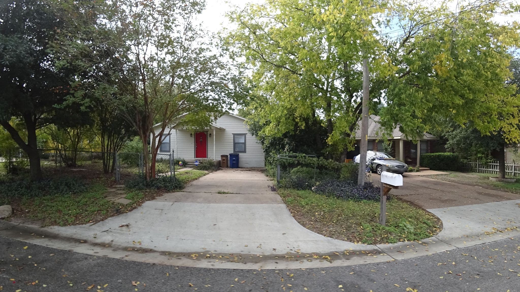 Street view near Atx Cottage, Shady Hollow — © mly_aus01 (CC BY-SA · Mapillary)