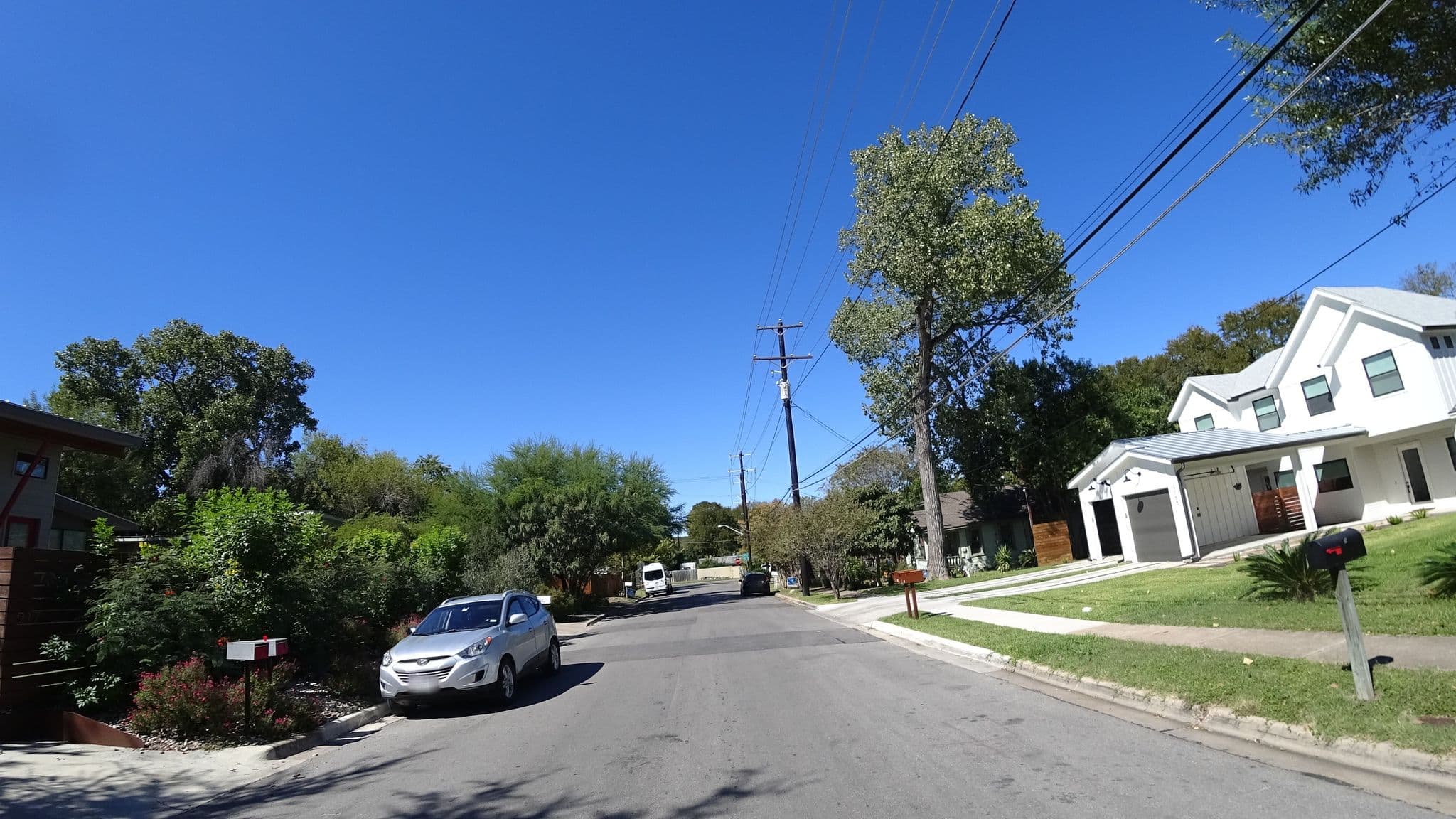 Street view near The Spartanette, Austin — © mly_aus01 (CC BY-SA · Mapillary)