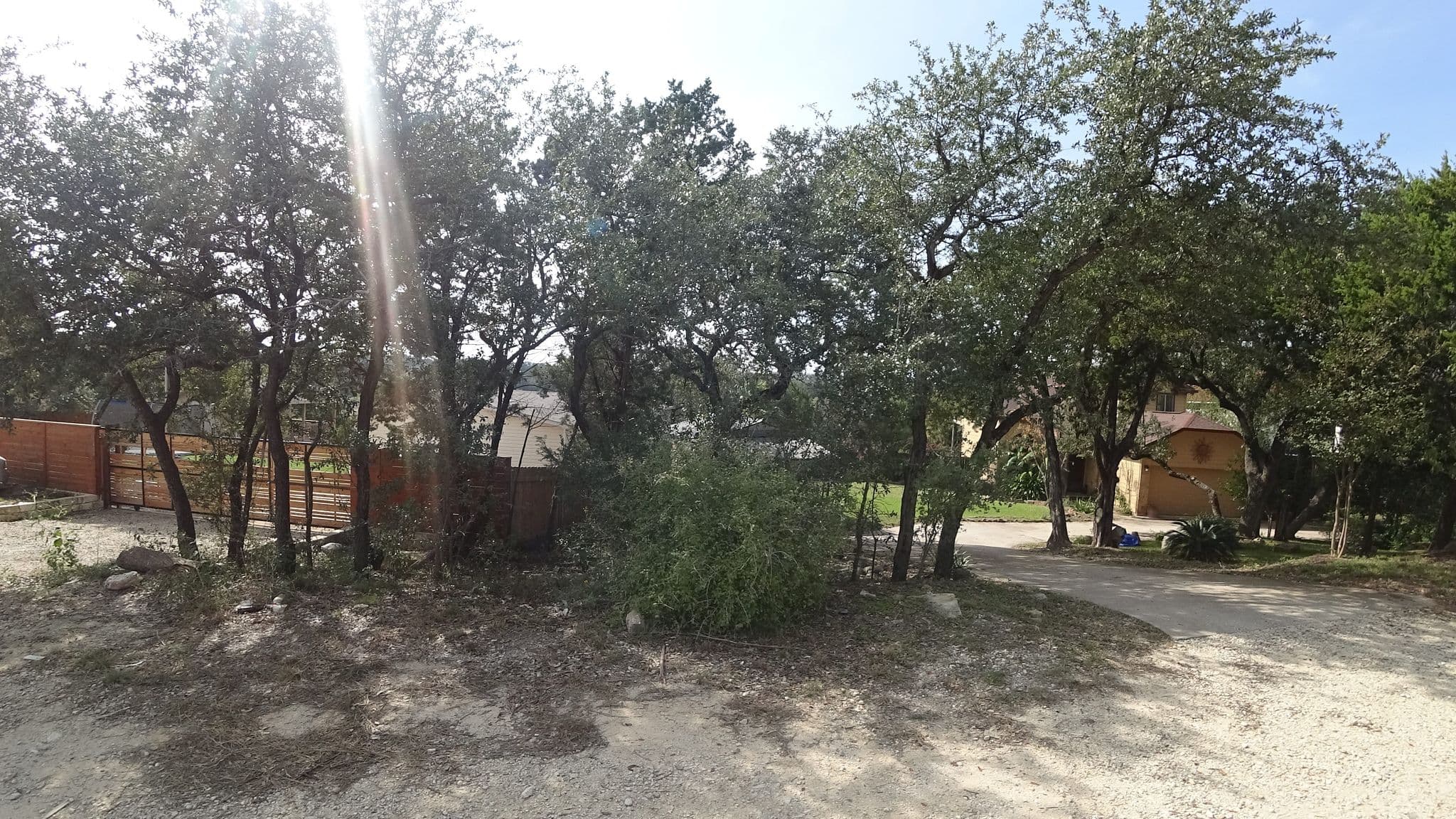 Street view near Agritourismo Daniele, Hudson Bend — © mly_aus04 (CC BY-SA · Mapillary)