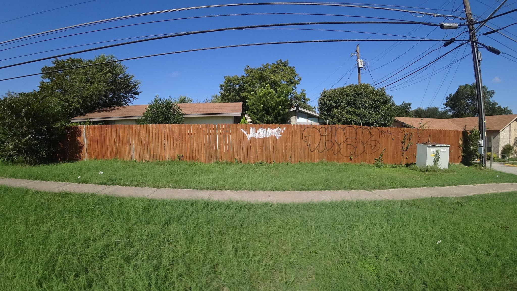 Street view near Hannah's Place, University of Texas — © mly_aus04 (CC BY-SA · Mapillary)