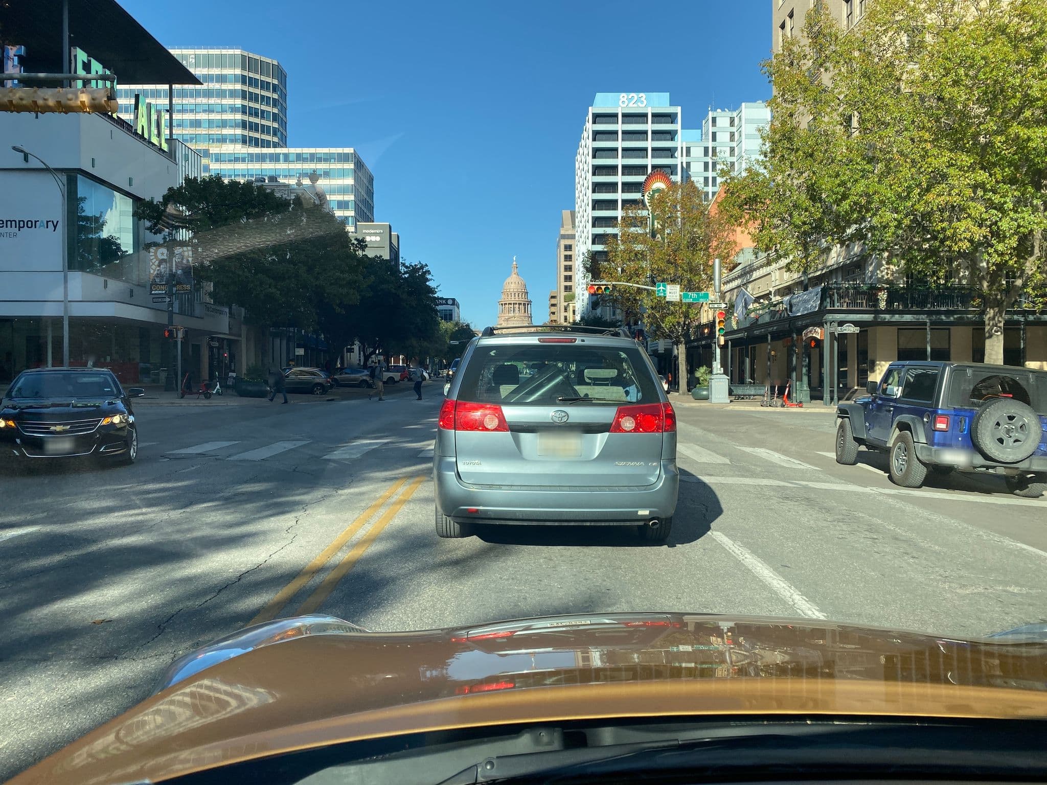 Street view near Caroline, Austin — © oscartx512 (CC BY-SA · Mapillary)