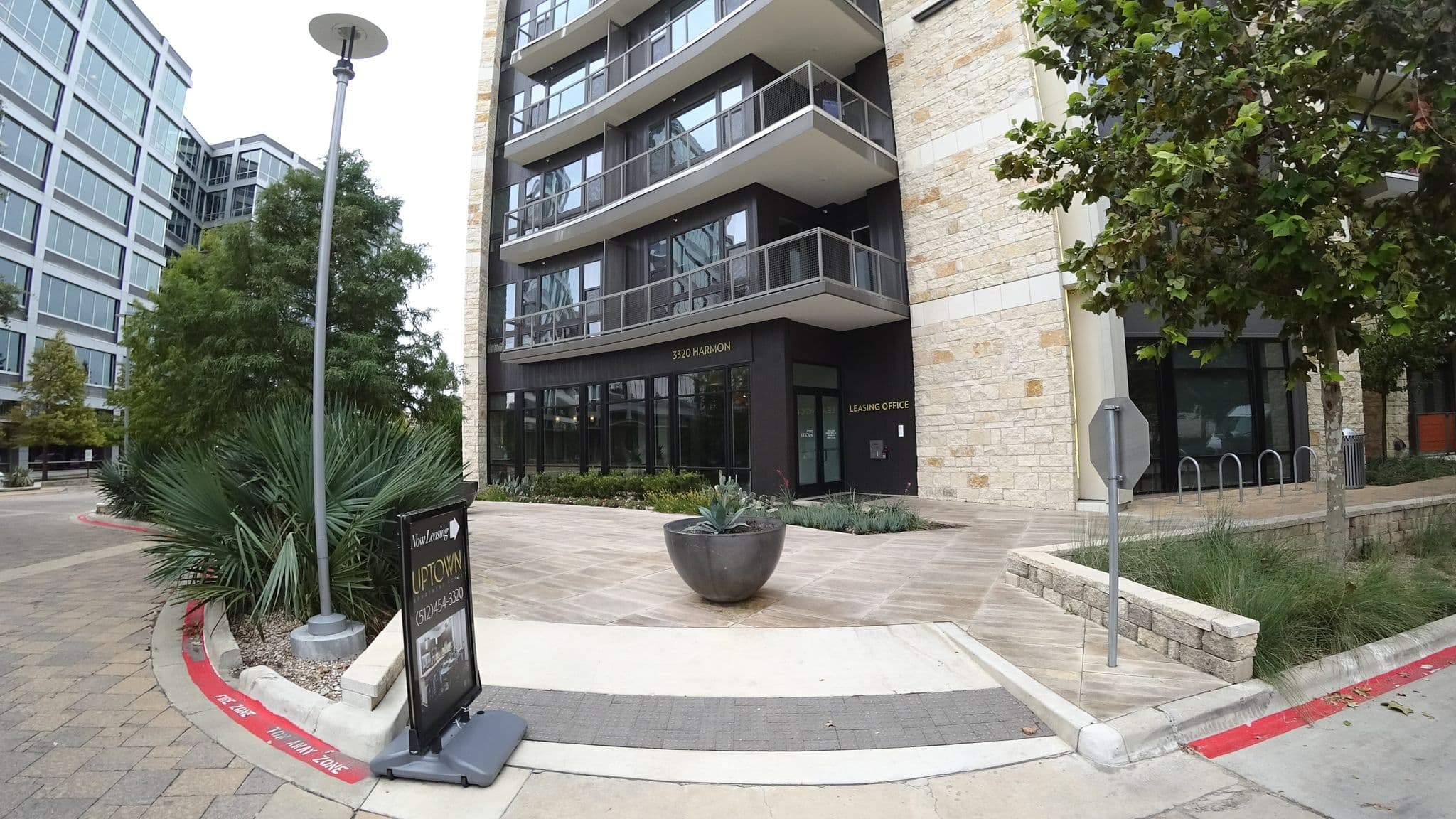 Street view near Guild University Park, University of Texas — © mly_aus01 (CC BY-SA · Mapillary)