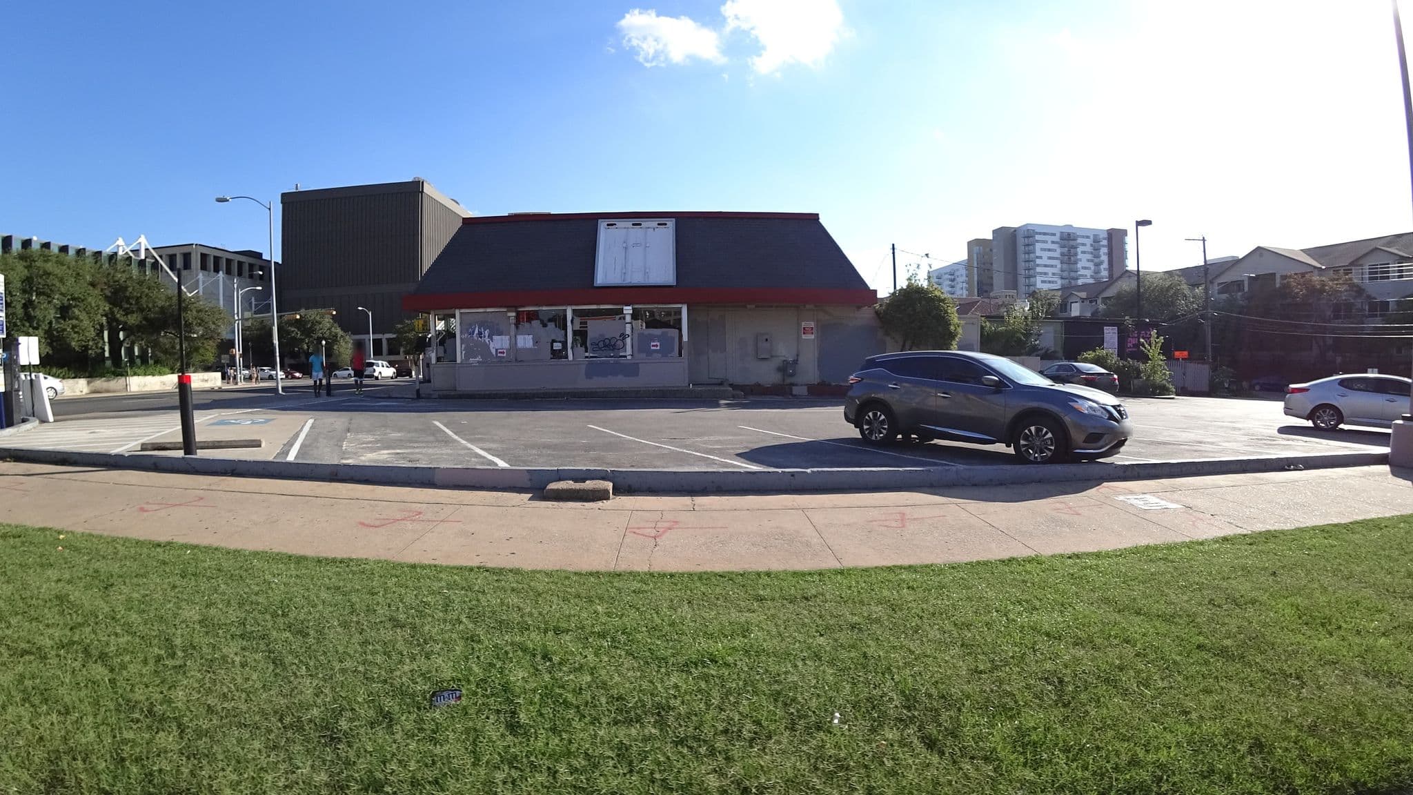 Street view near Moxy Hotel by Marriott, University of Texas — © mly_aus01 (CC BY-SA · Mapillary)
