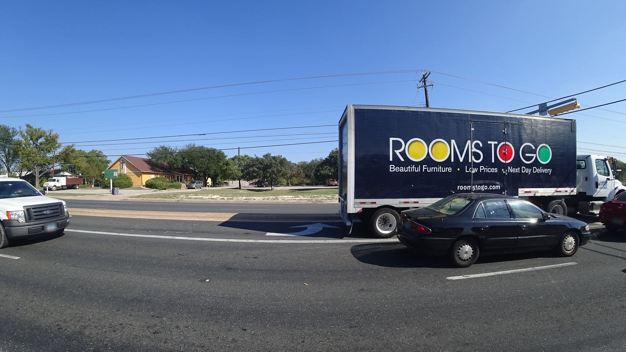 Street view near 9500 Apartments, University of Texas — © mly_aus04 (CC BY-SA · Mapillary)