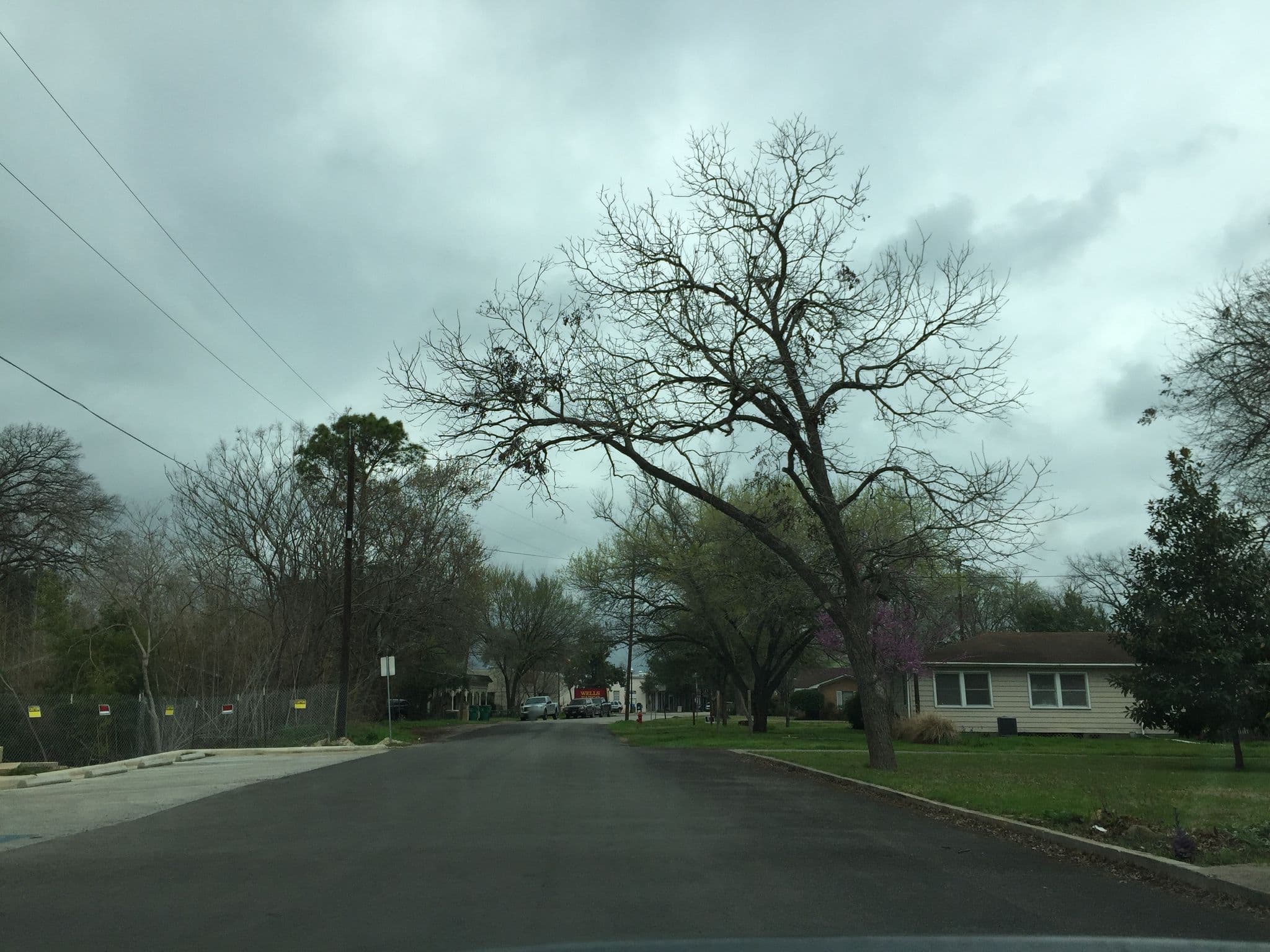 Street view near Magnolia Inn, Camp Swift — © richlv (CC BY-SA · Mapillary)