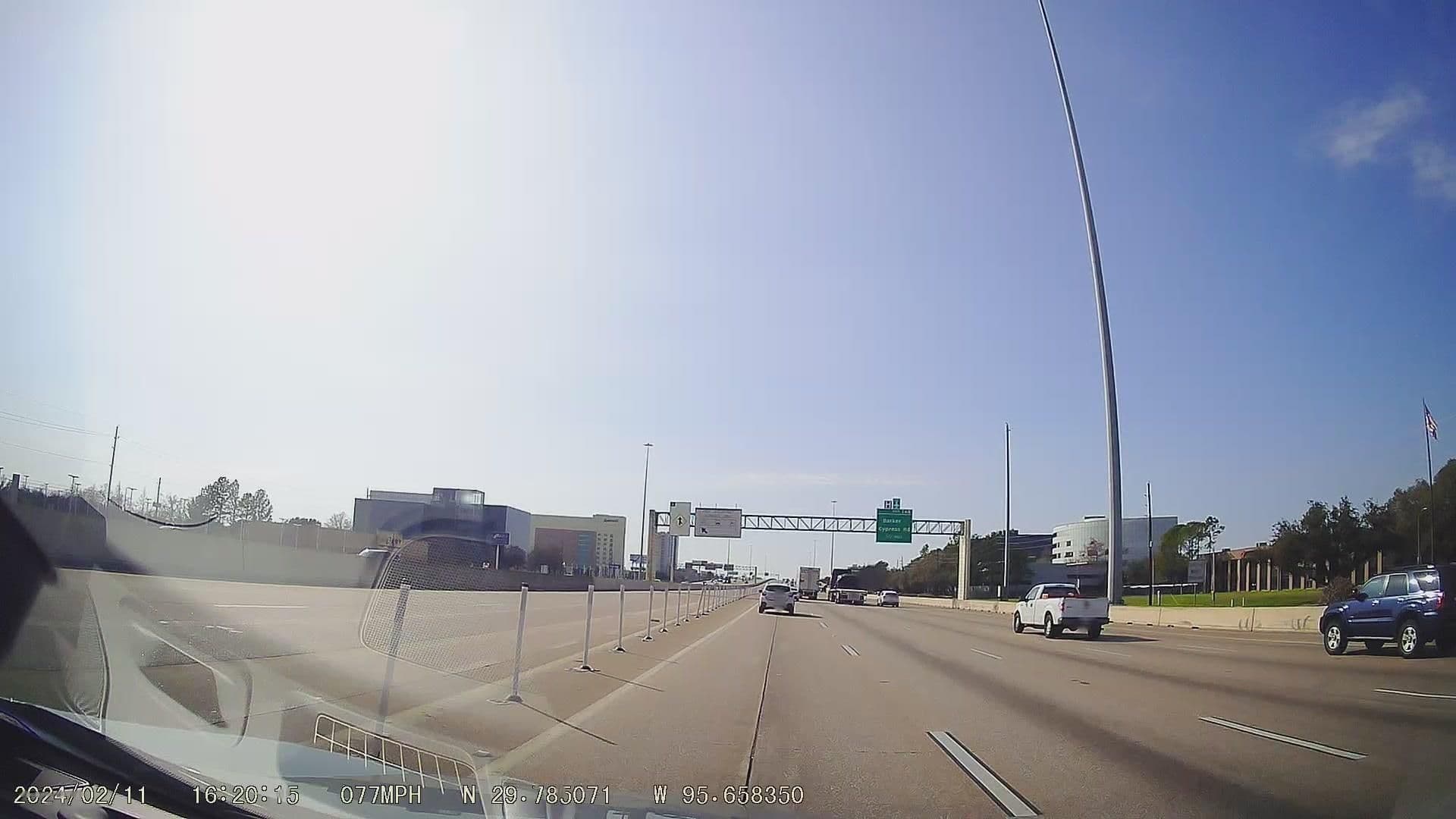Street view near Tps South Tower, Mission Bend — © raveneye (CC BY-SA · Mapillary)