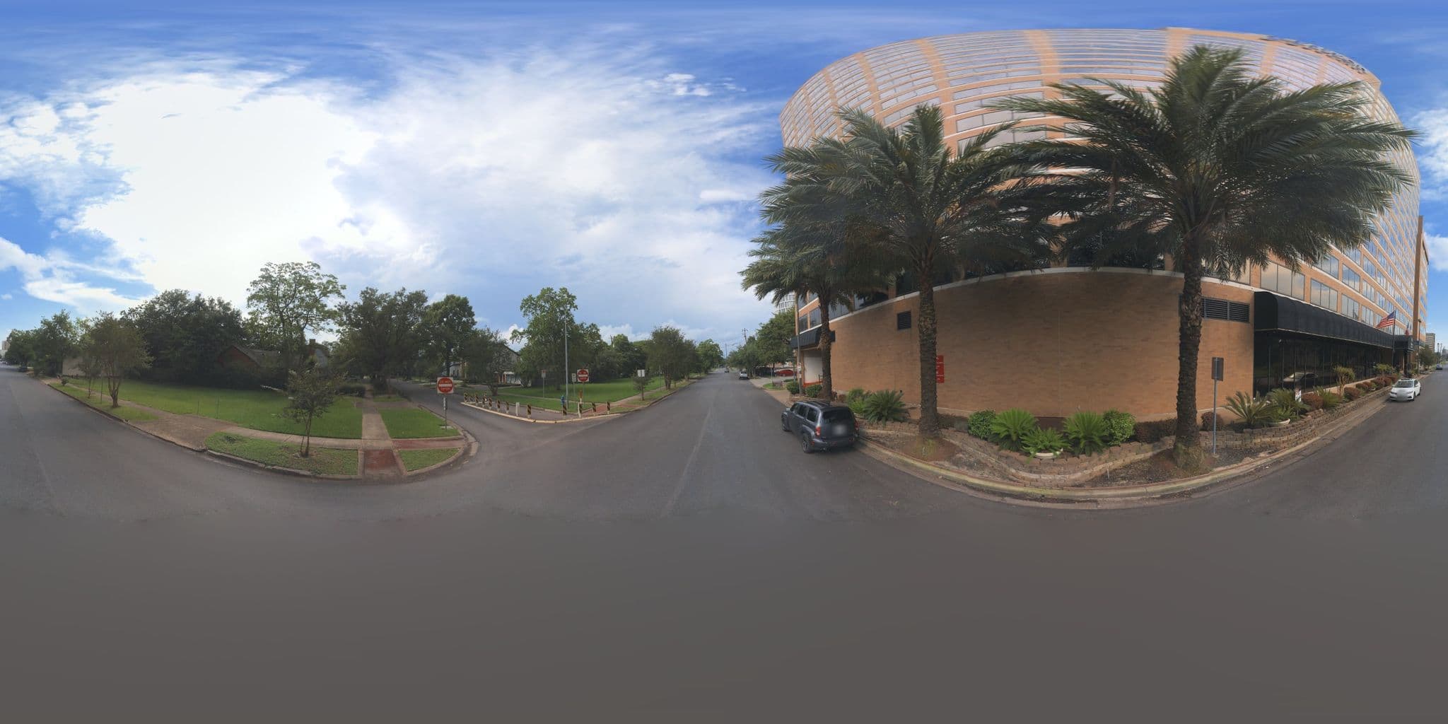 Street view near Hilton, West University Place — © microsoft (CC BY-SA · Mapillary)