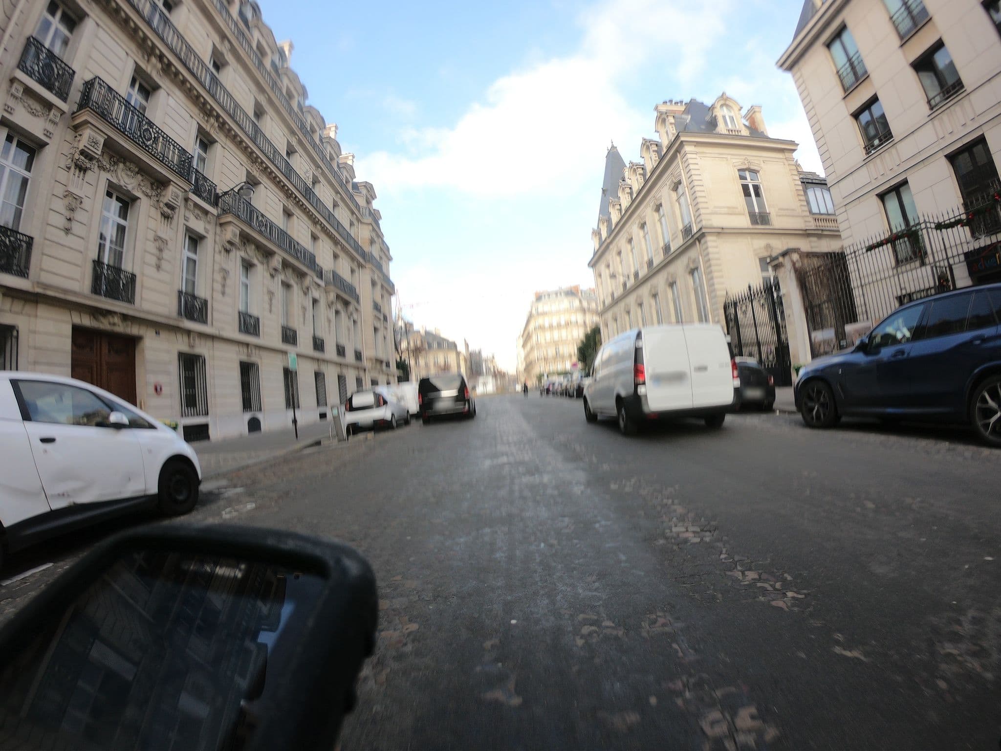 Street view near Adveniat, Paris 08 Élysée