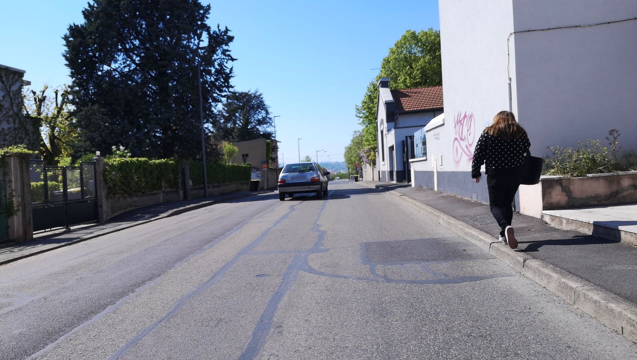 Street view near Gab House, Lyon 08 — © blueberry (CC BY-SA · Mapillary)