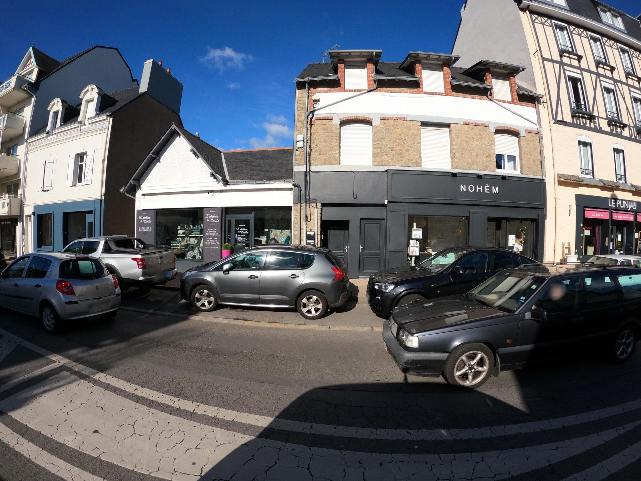 Street view near Hôtel des Dunes, La Baule-Escoublac — © stephanep (CC BY-SA · Mapillary)