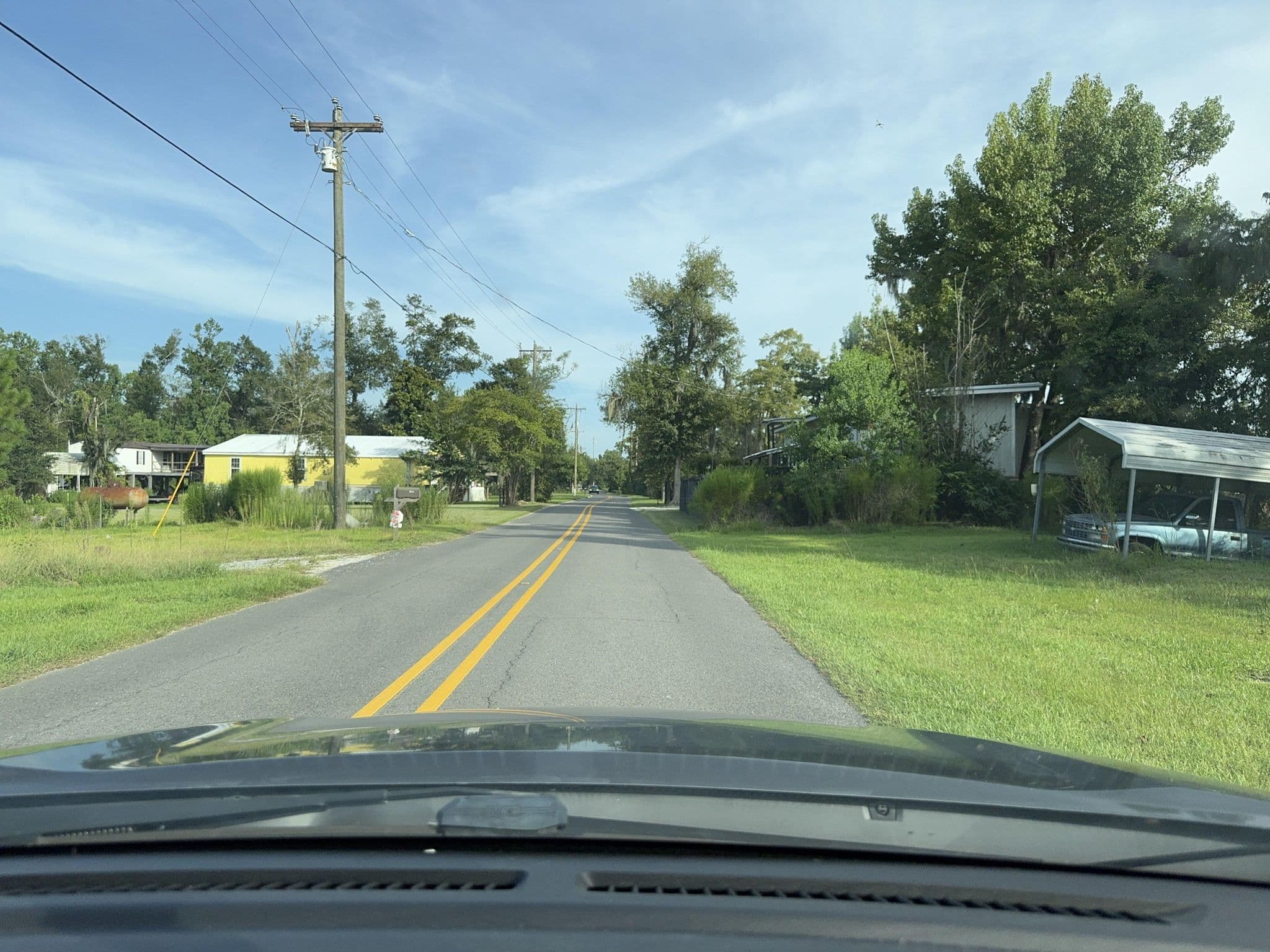 Street view near Joe's Resort, Moss Bluff — © acedagr8 (CC BY-SA · Mapillary)