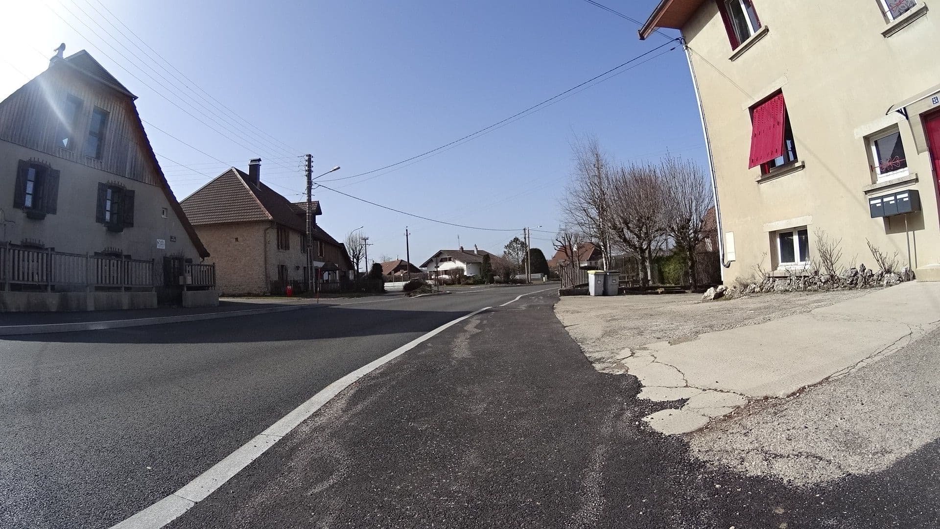 Street view near Chambre d'Hôtes 1873, Frasne — © tanonin (CC BY-SA · Mapillary)