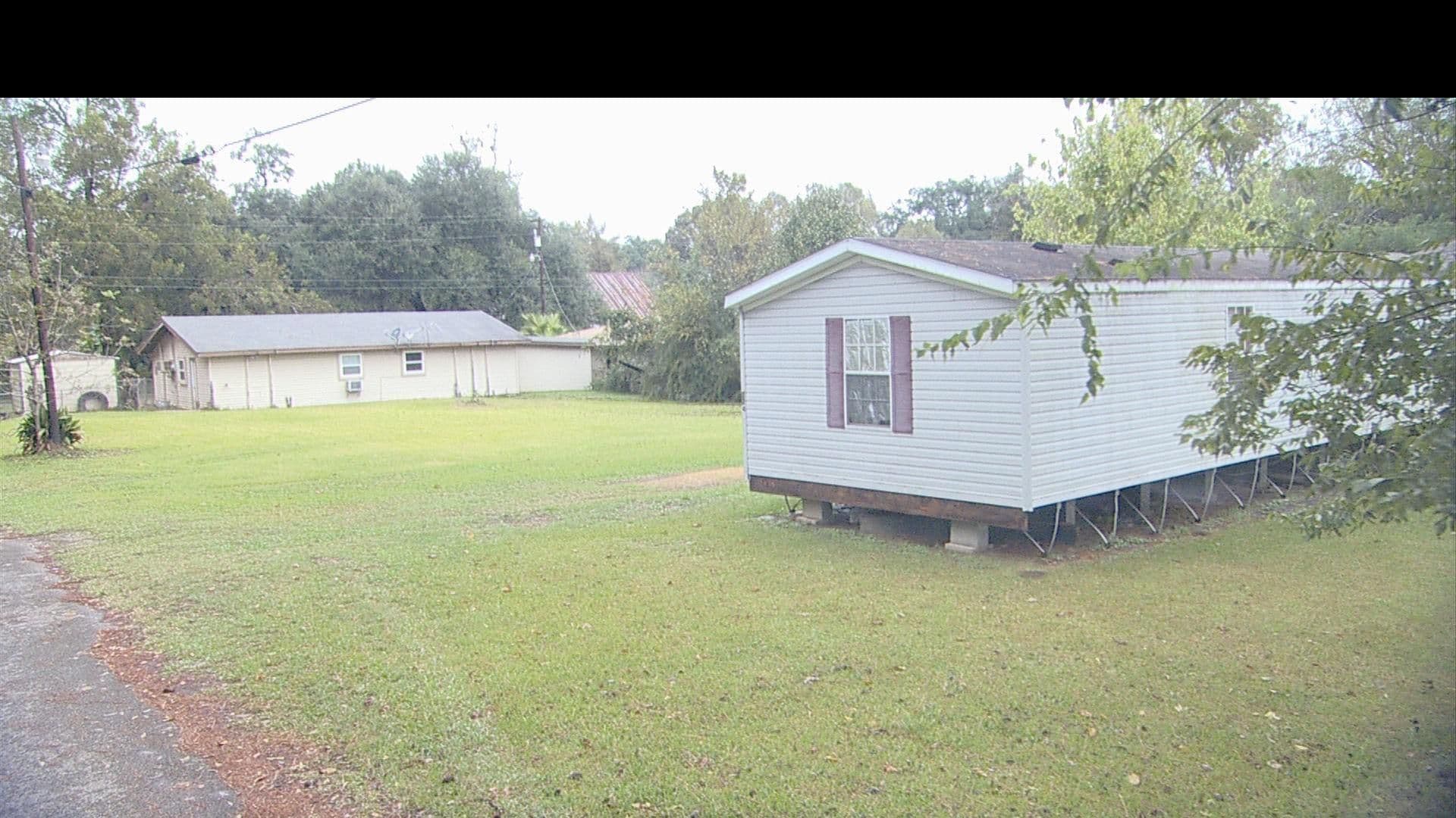 Street view near John Lafleur's Louisiana Country Creole Cuisine & Guesthouse, Opelousas — © 2023WR (CC BY-SA · Mapillary)