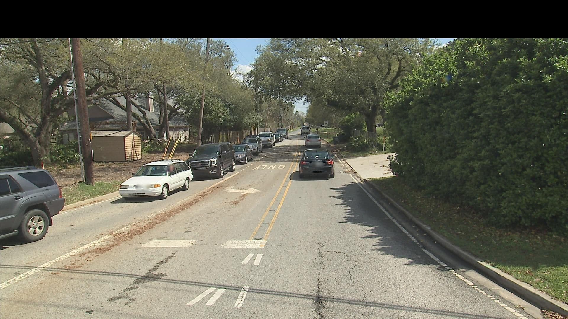 Street view near Aaah! T'Frere's Bed And Breakfast, Broussard — © FF_Loc1 (CC BY-SA · Mapillary)