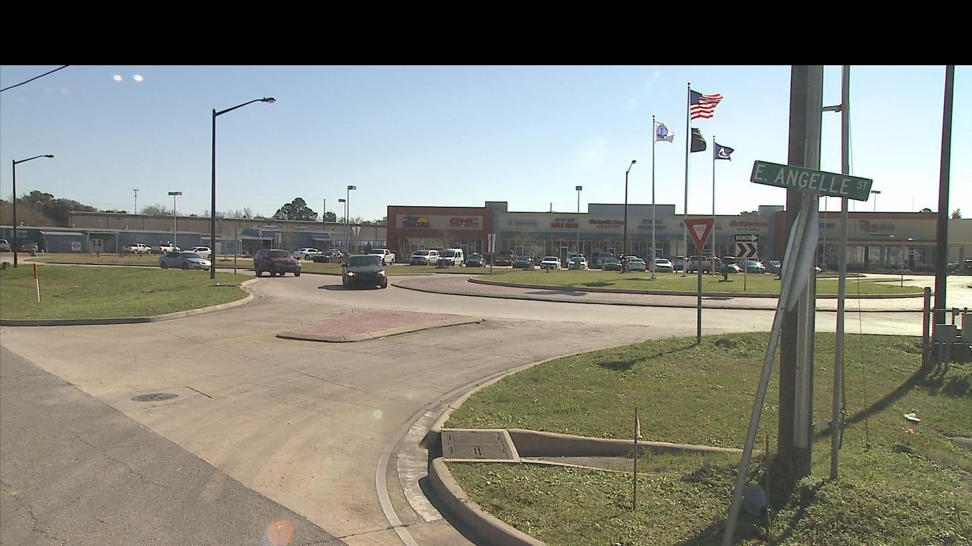Street view near Natural Awakenings Acadiana Edition, Carencro — © FF_Loc1 (CC BY-SA · Mapillary)