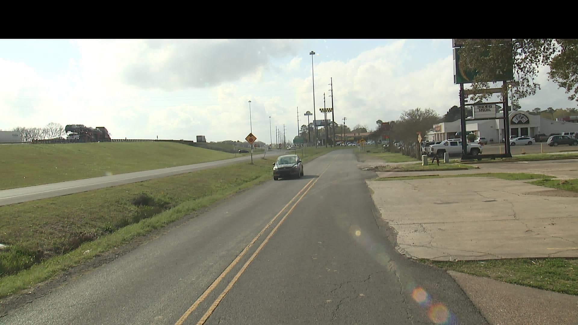 Street view near Crowley Inn, Rayne — © WR2_2023 (CC BY-SA · Mapillary)