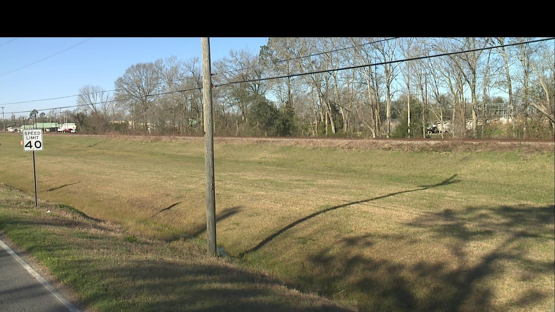 Street view near Vinton Motel, Carlyss — © WR2_2023 (CC BY-SA · Mapillary)