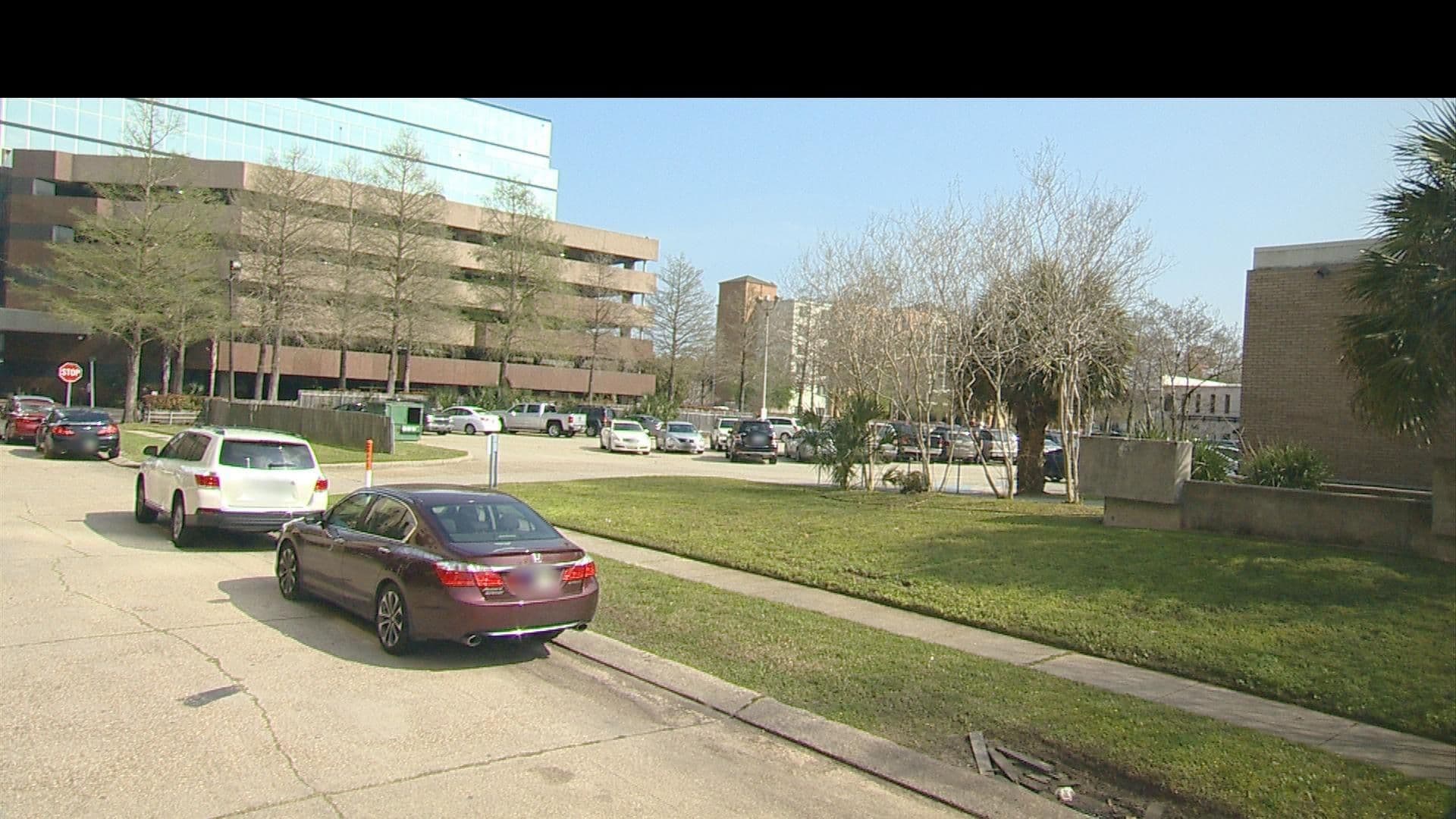 Street view near Wyndham Metaire Hotel, Metairie — © Loc_WR (CC BY-SA · Mapillary)