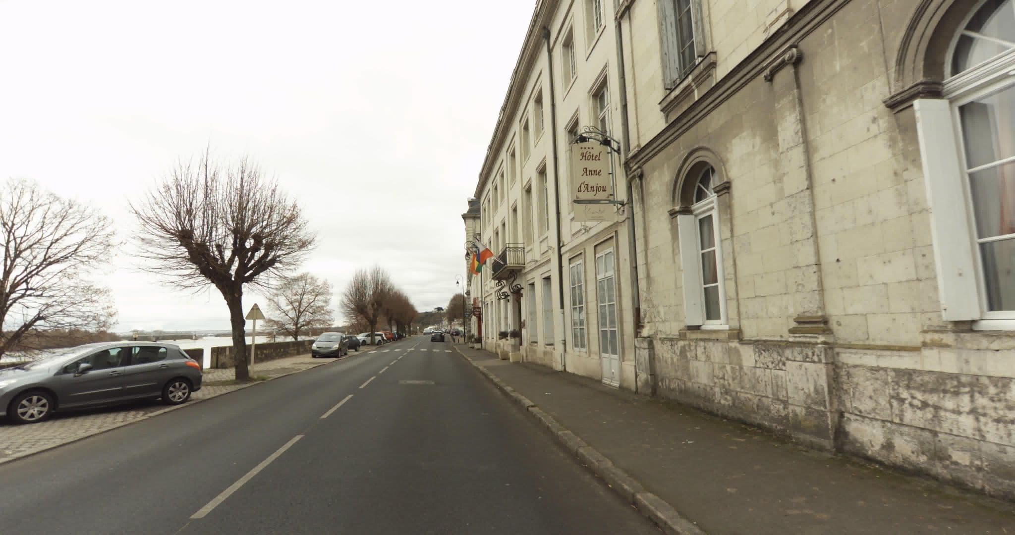 Street view near Anne D'Anjou, Saumur — © sogefi (CC BY-SA · Mapillary)