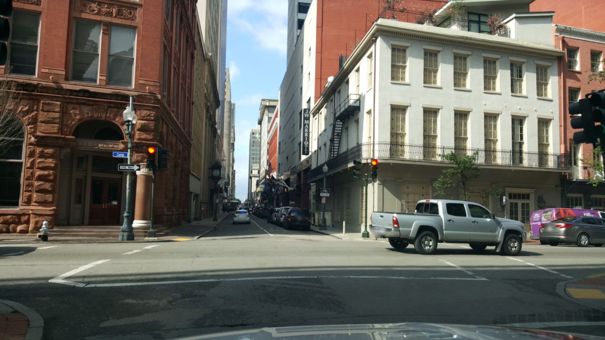 Street view near Room 4101, New Orleans — © brenaone (CC BY-SA · Mapillary)