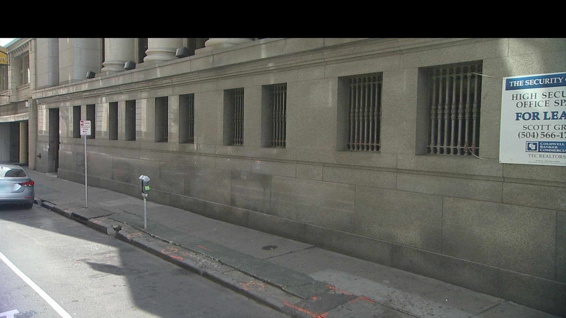 Street view near Renaissance Hotel Preopeing Office, New Orleans — © Loc_WR (CC BY-SA · Mapillary)