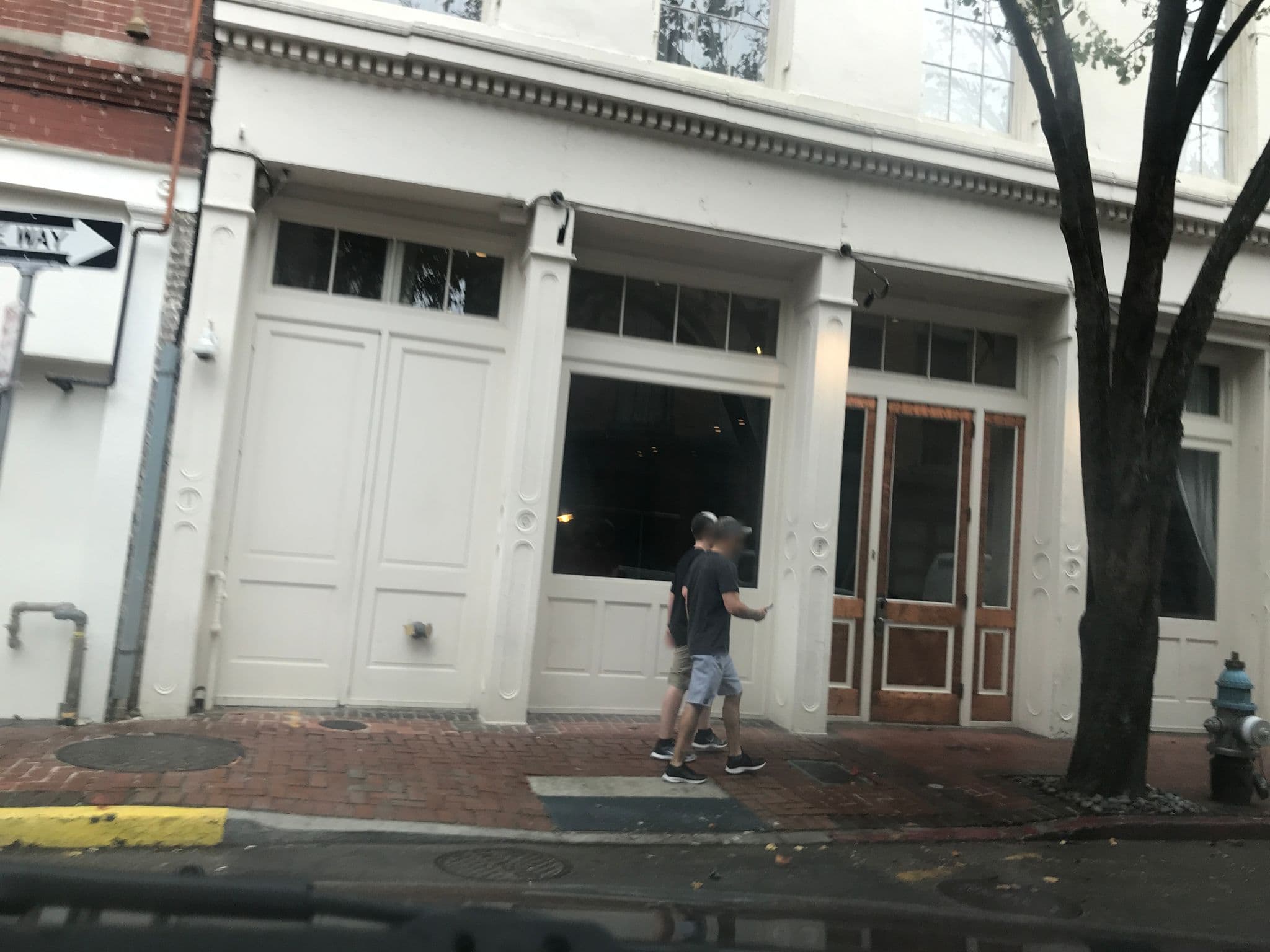 Street view near Magnolia Hotel, New Orleans — © van4rep (CC BY-SA · Mapillary)