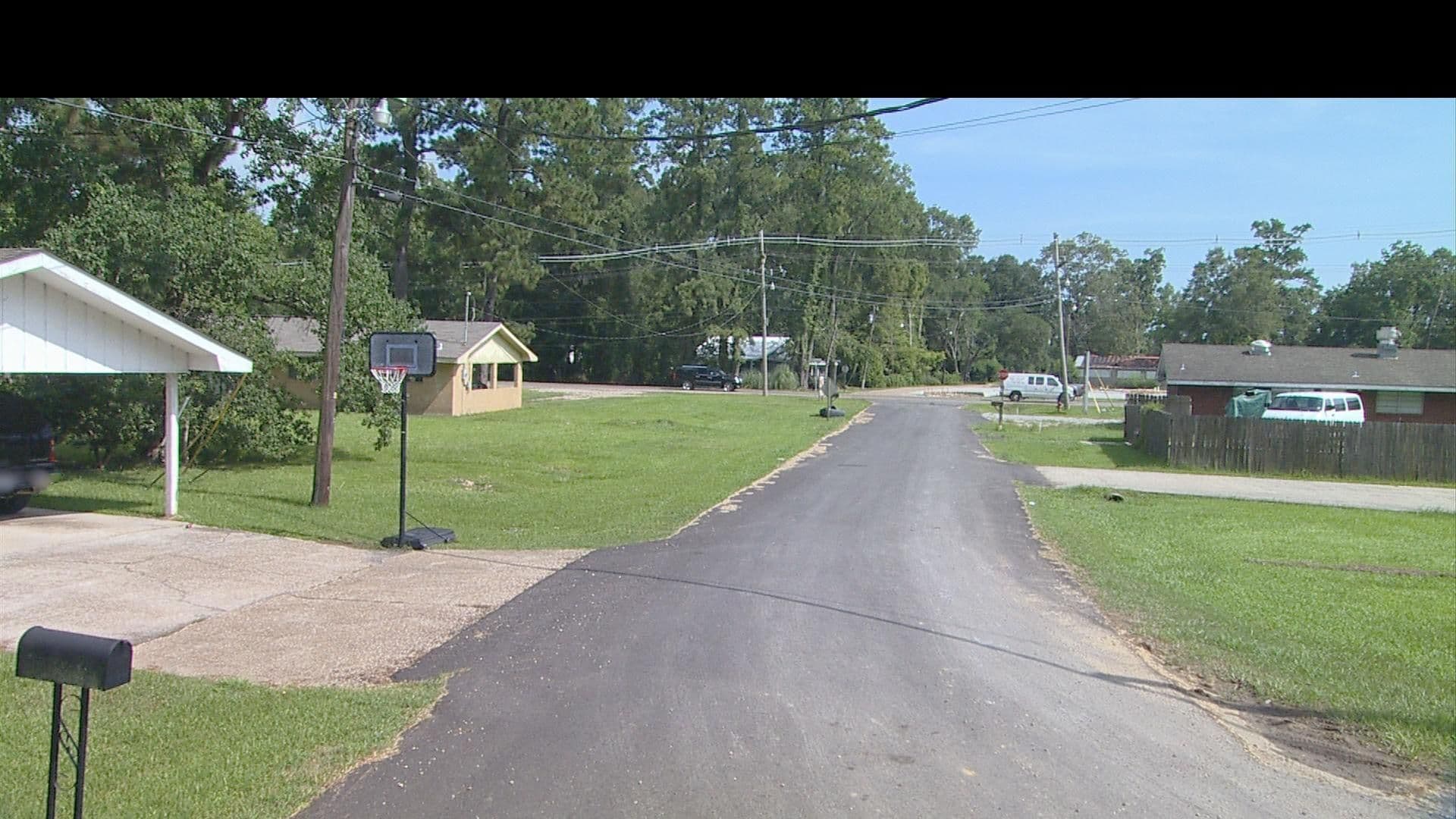 Street view near Kliebert's Sports Bar, Ponchatoula — © FF_Loc1 (CC BY-SA · Mapillary)