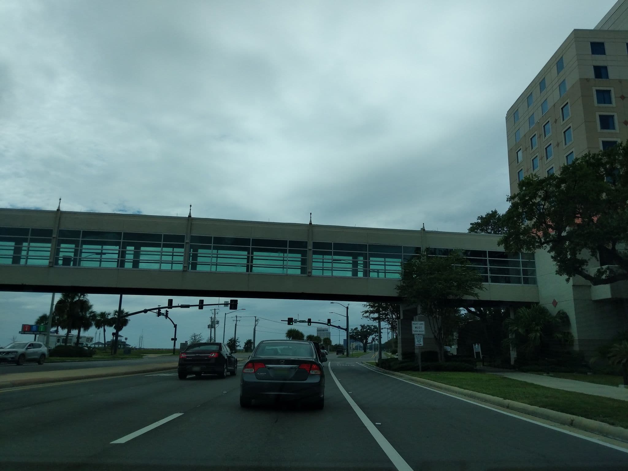 Street view near Pool, Biloxi — © atze02 (CC BY-SA · Mapillary)