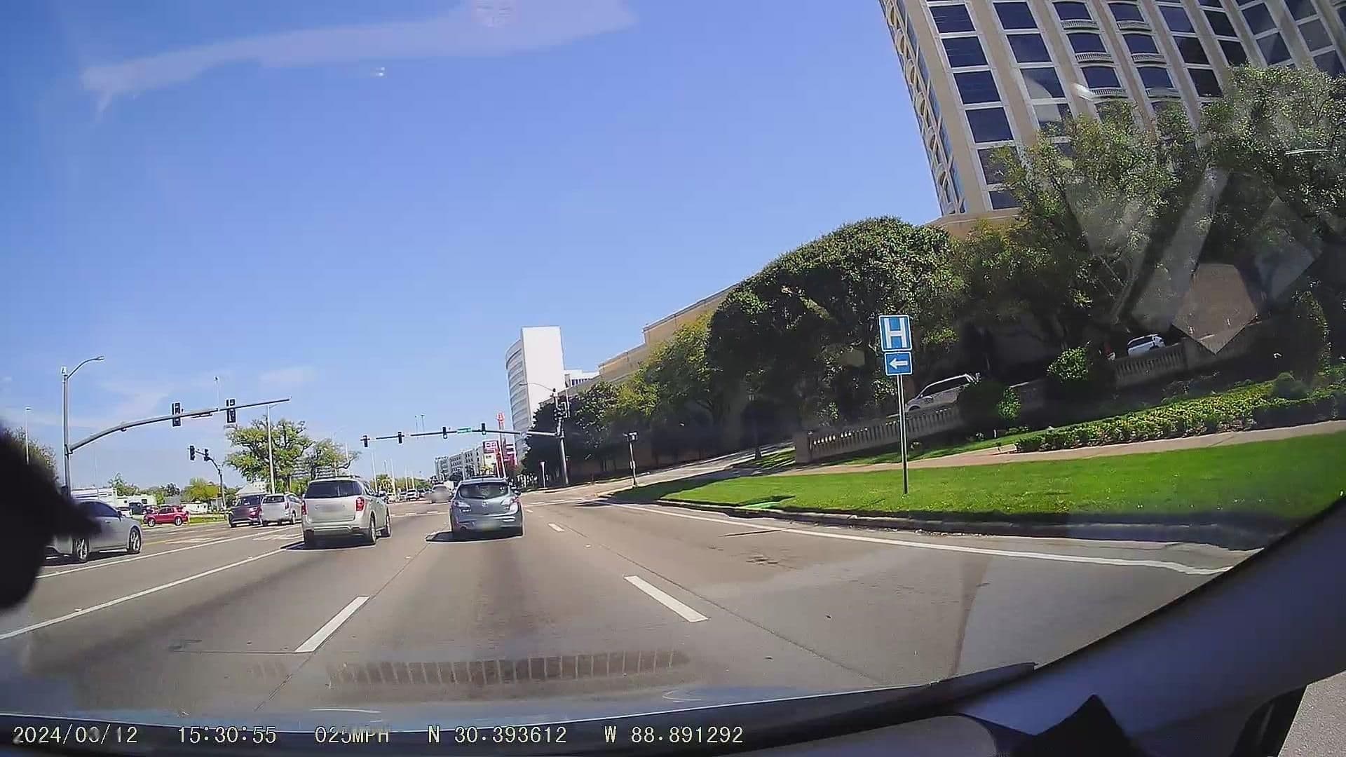 Street view near Room 6016, Biloxi — © raveneye (CC BY-SA · Mapillary)