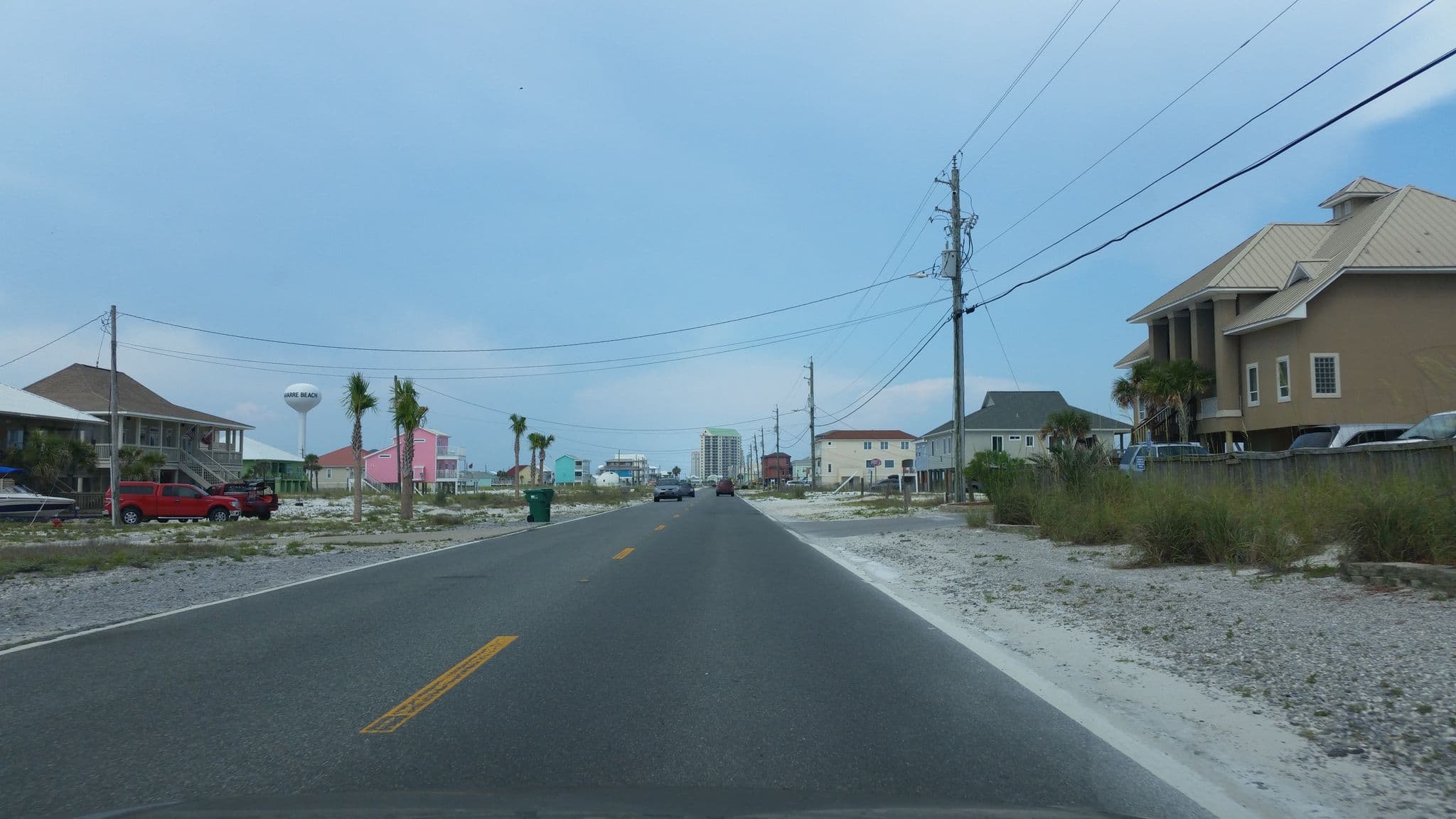 Street view near Sundunes 21, Navarre — © caboosey (CC BY-SA · Mapillary)