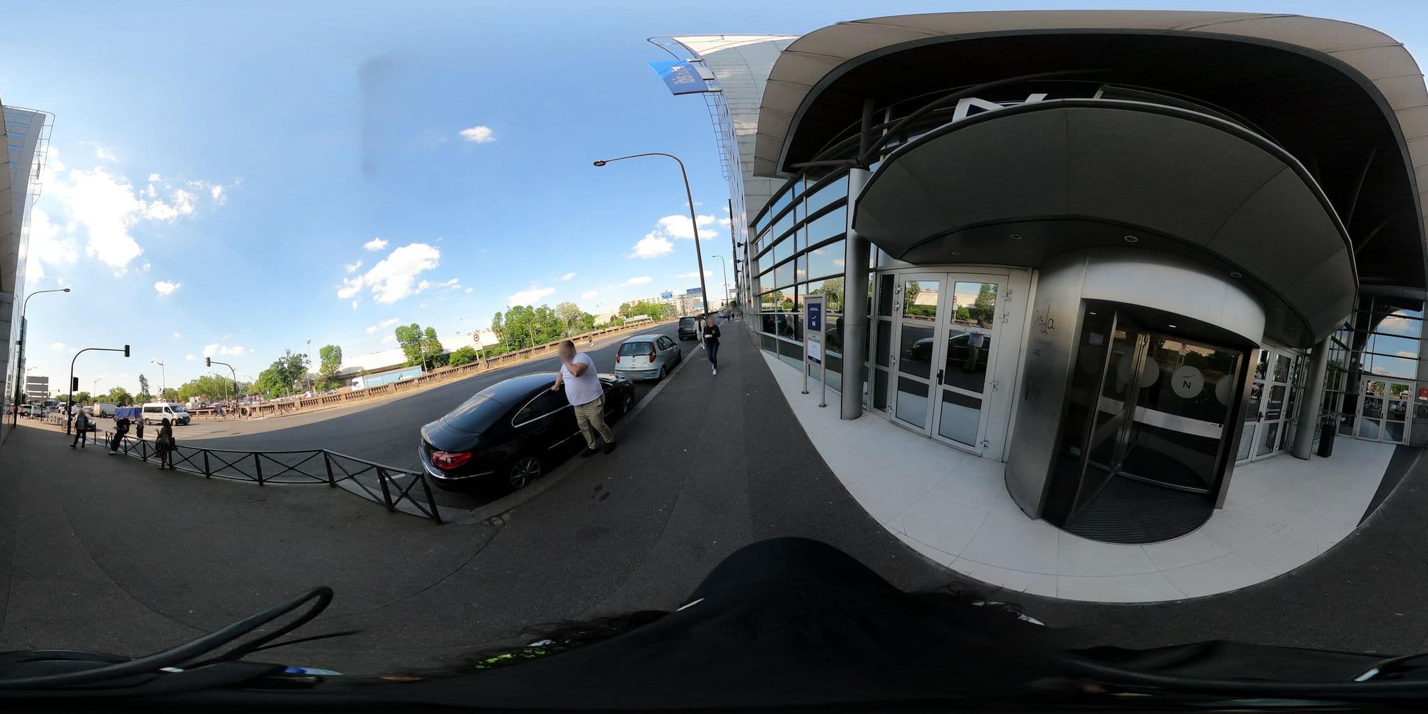 Street view near Hôtel Novotel Paris Porte d'Orléans, Montrouge — © noemiereichardt (CC BY-SA · Mapillary)
