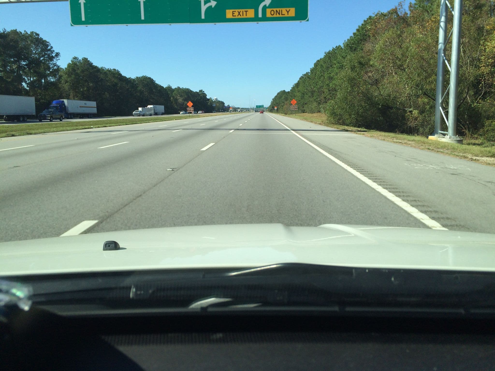 Street view near Wingate By Wyndham Room 420, Saint Martin — © roadrunner (CC BY-SA · Mapillary)