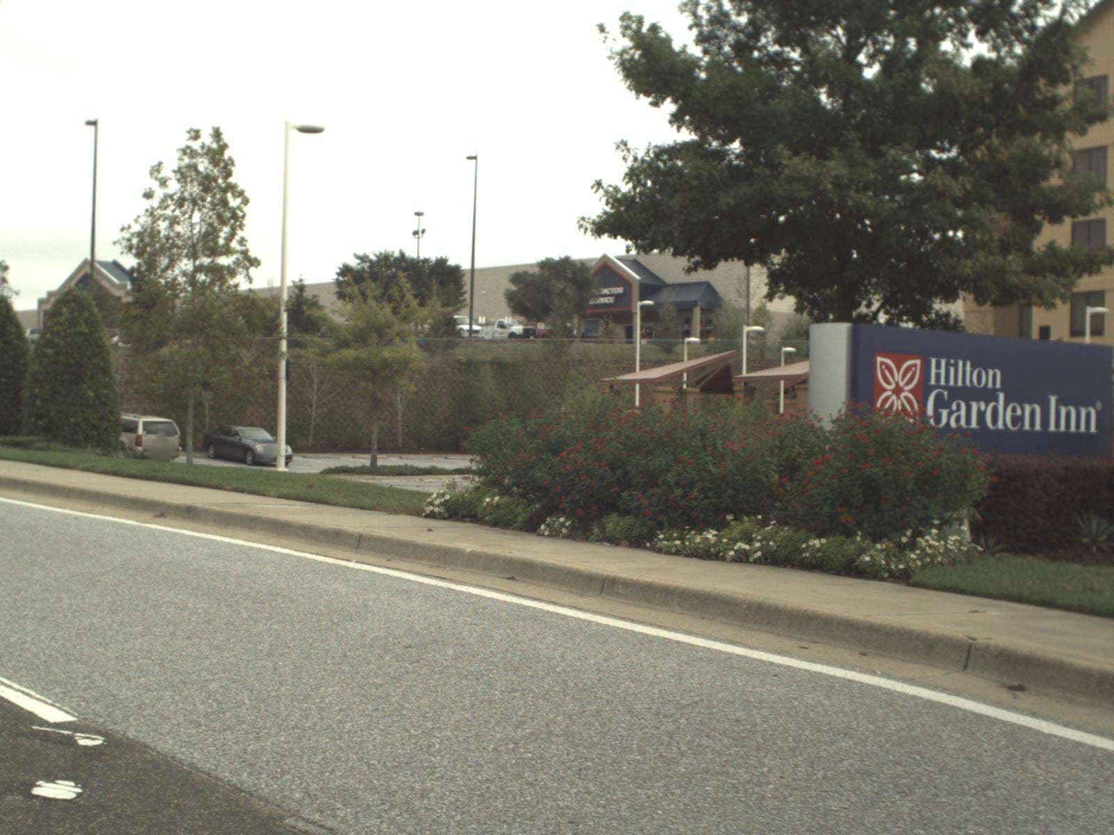 Street view near Hilton Pool Side, Brent — © fdot_vl (CC BY-SA · Mapillary)