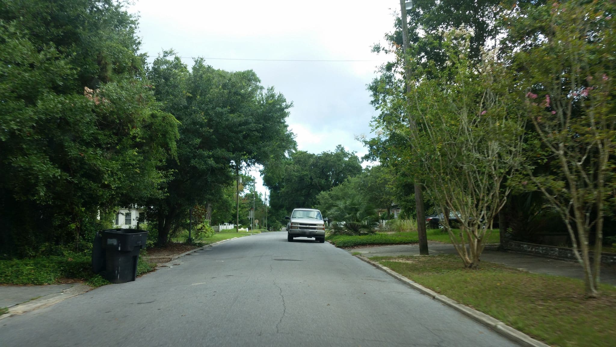 Street view near Karis Beach Shack, Pensacola — © caboosey (CC BY-SA · Mapillary)