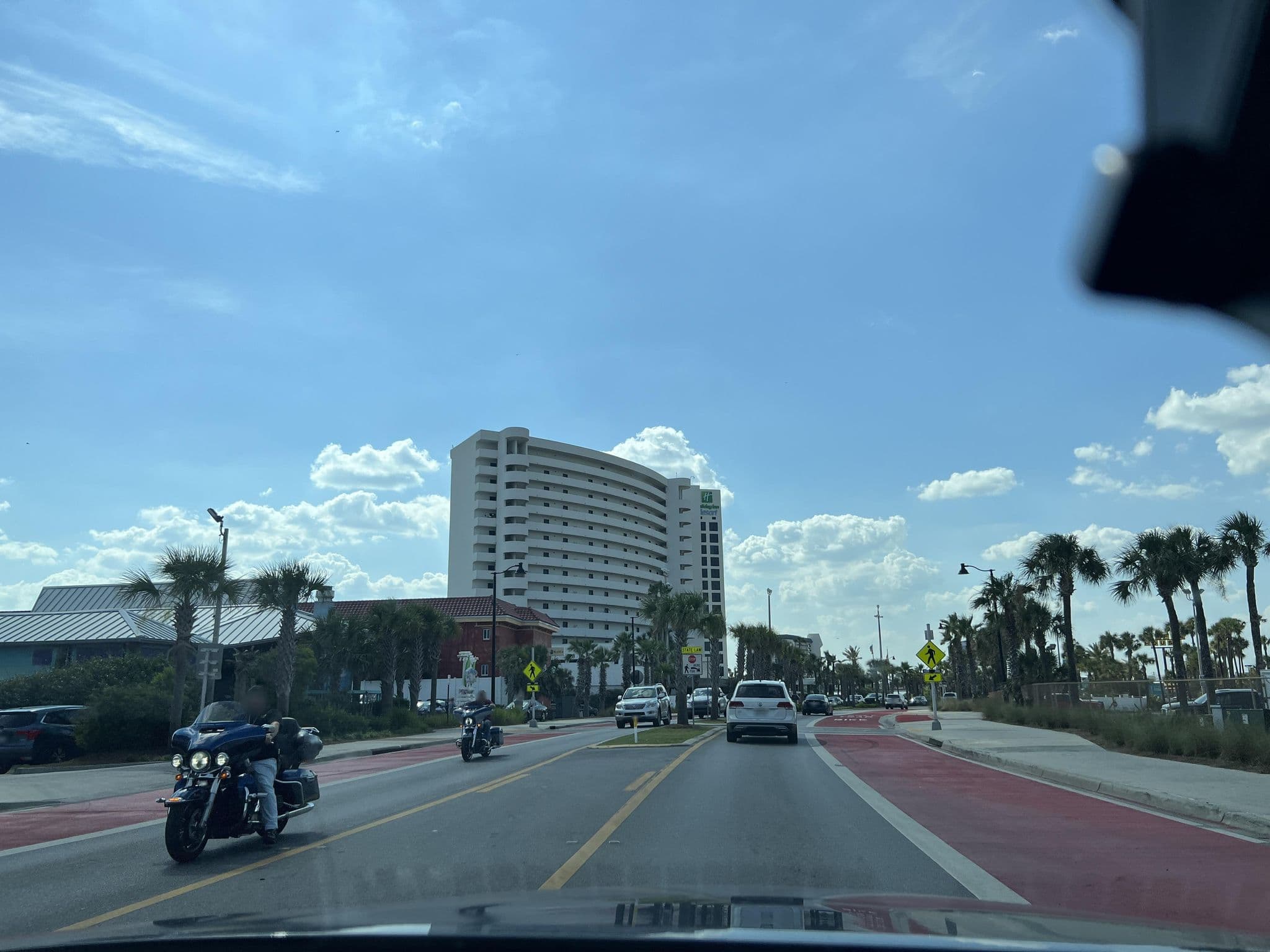 Street view near Ocean Breeze Motel, Panama City Beach — © mihand35 (CC BY-SA · Mapillary)