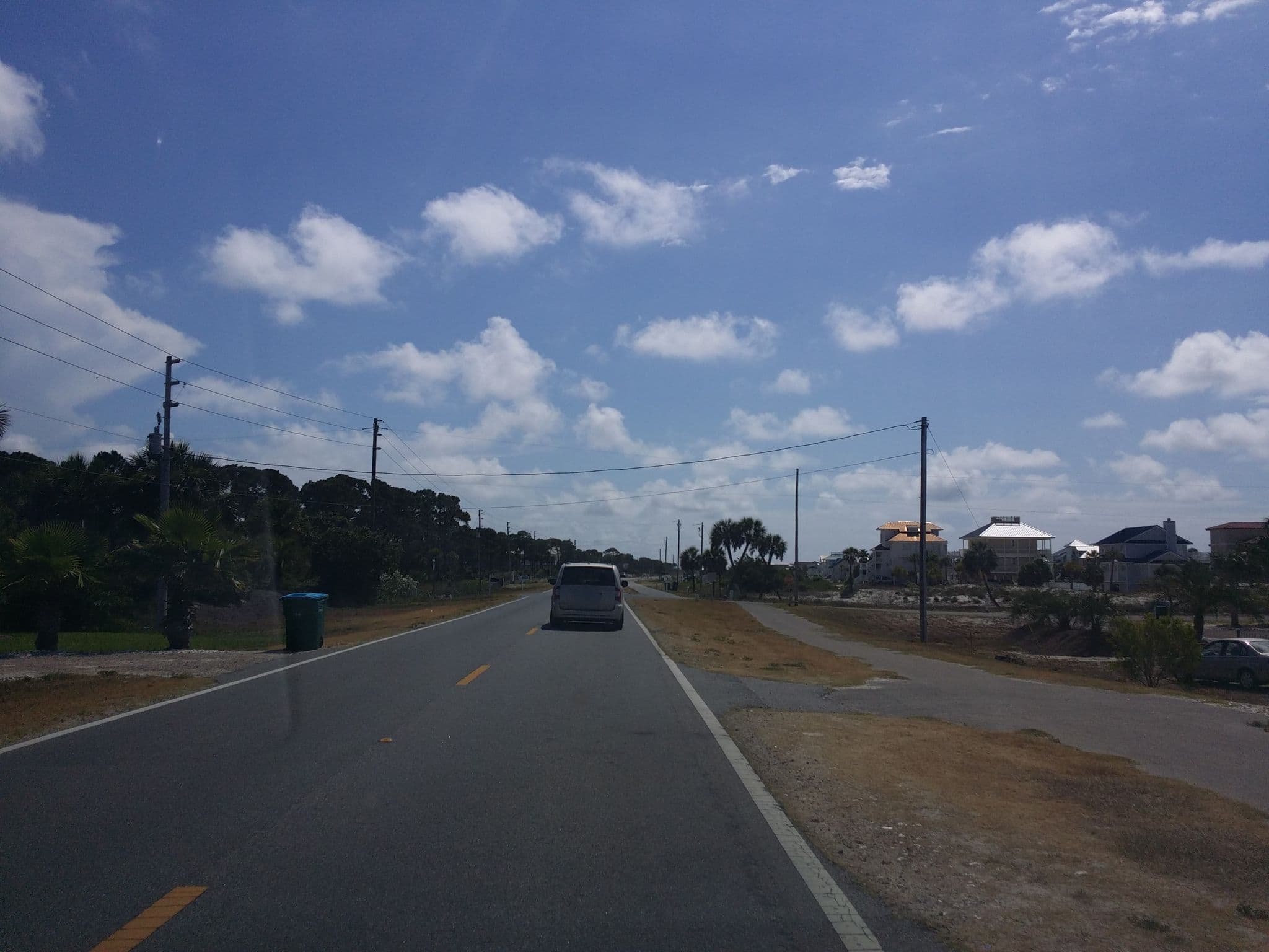 Street view near 5 O' Clock Somewhere, Eastpoint — © maxolasersquad (CC BY-SA · Mapillary)