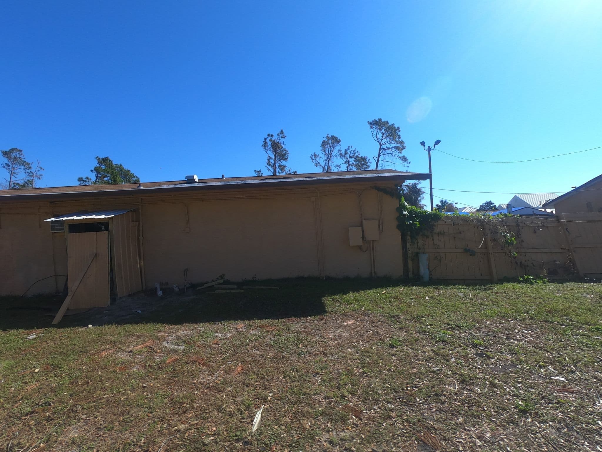 Street view near Fairway Inn, Pretty Bayou — © rcimagery (CC BY-SA · Mapillary)