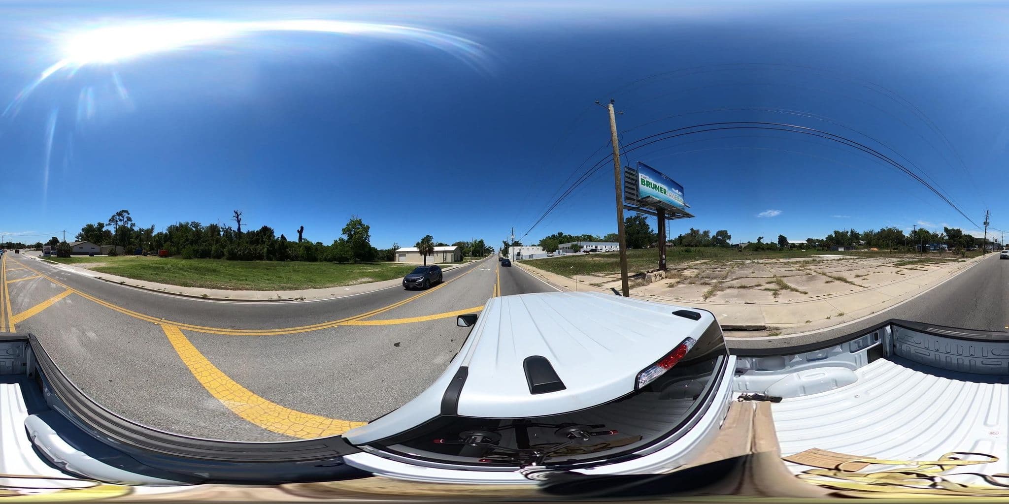 Street view near Pawaday Inn, Panama City — © bchamberlain (CC BY-SA · Mapillary)