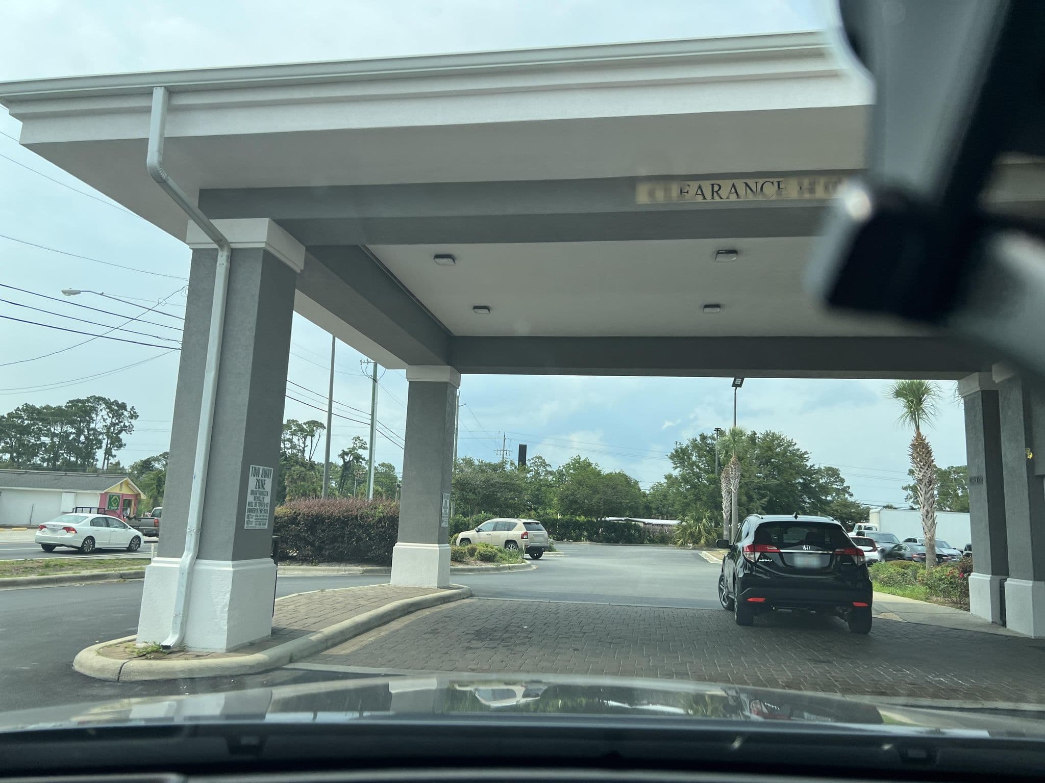 Street view near Choice Hotels, Panama City Beach — © mihand35 (CC BY-SA · Mapillary)
