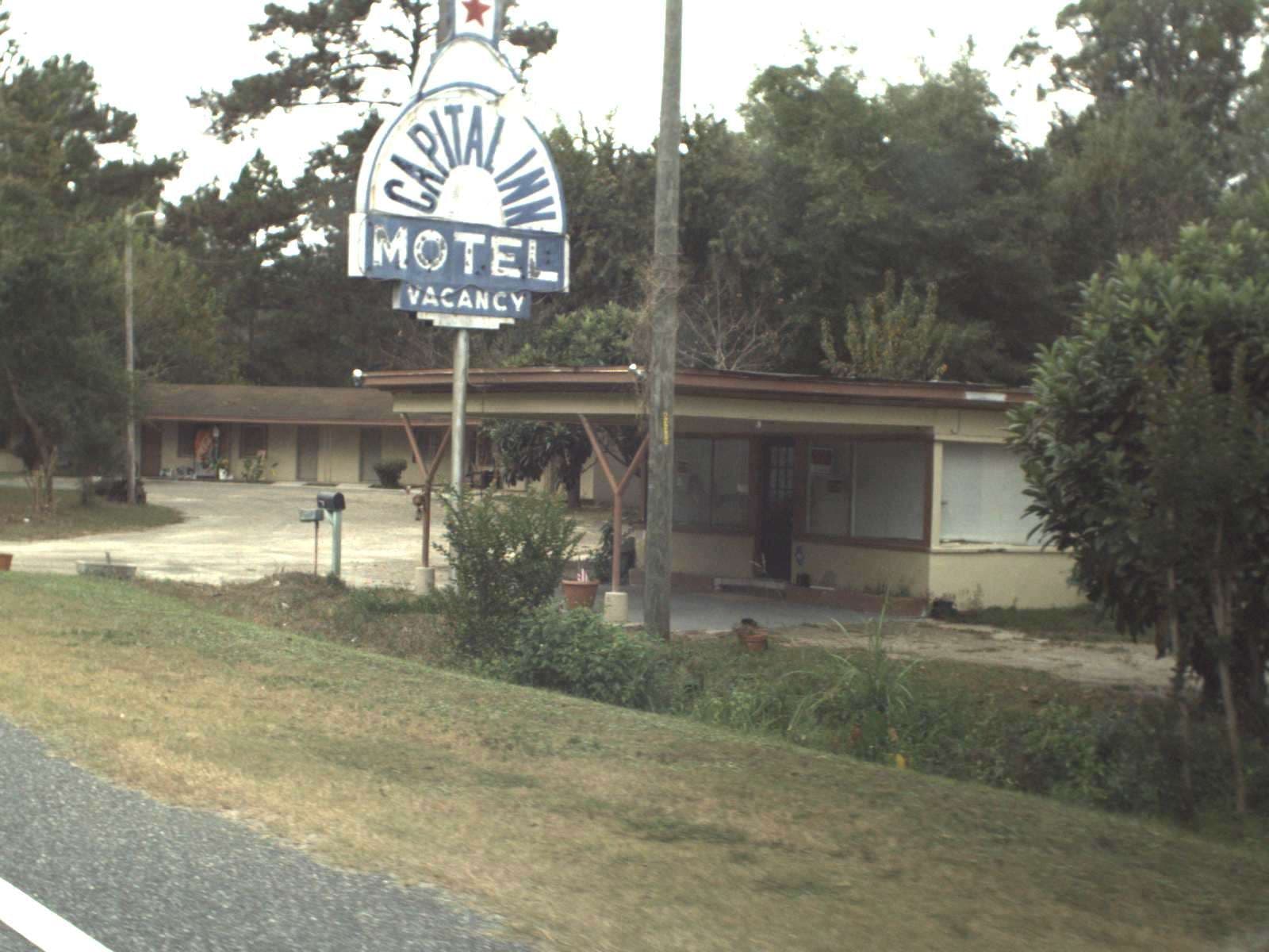 Street view near Sunset Motel, Tallahassee — © fdot_vl (CC BY-SA · Mapillary)