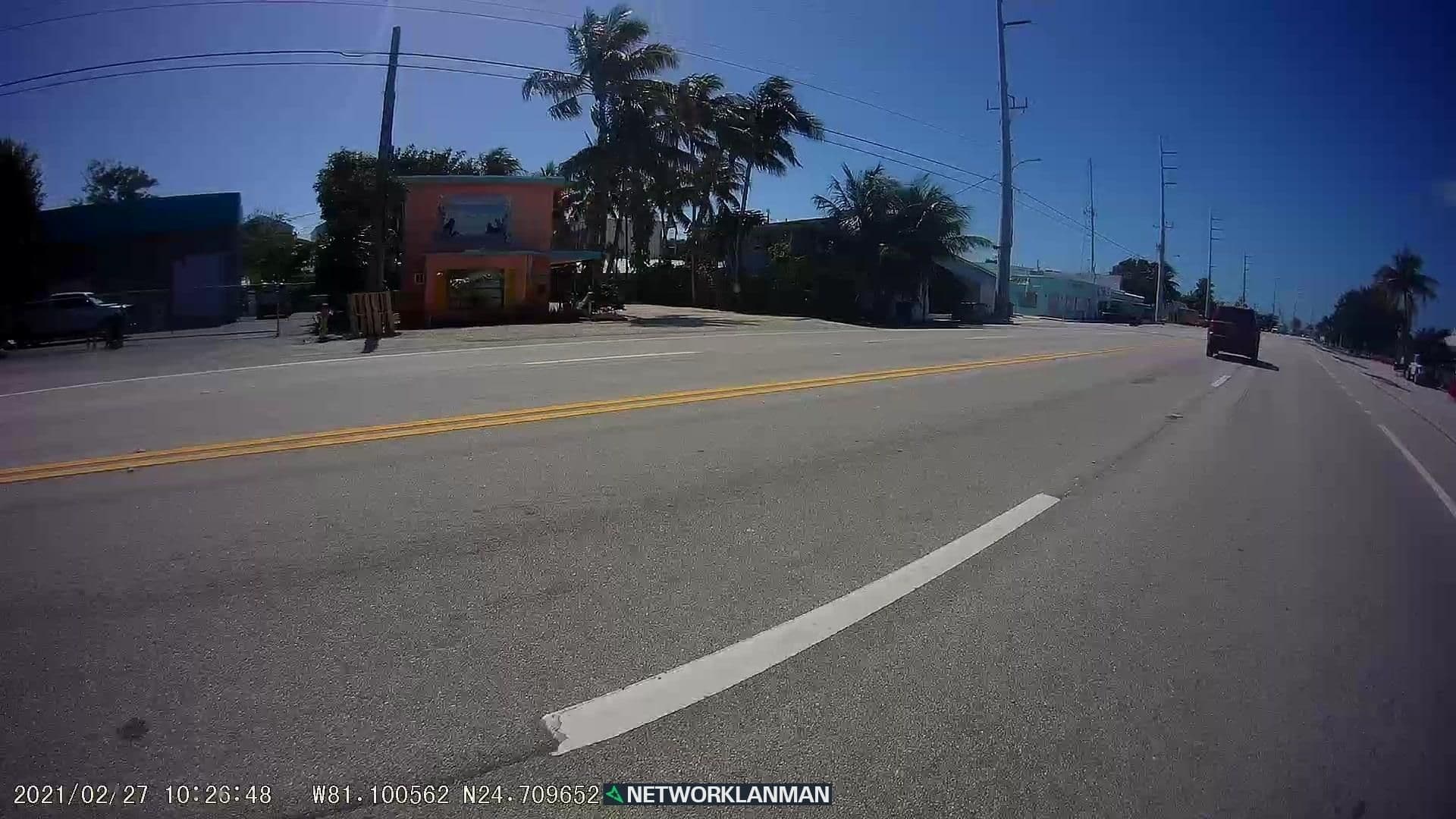 Street view near The Sandpiper Motel, Marathon — © networklanman (CC BY-SA · Mapillary)