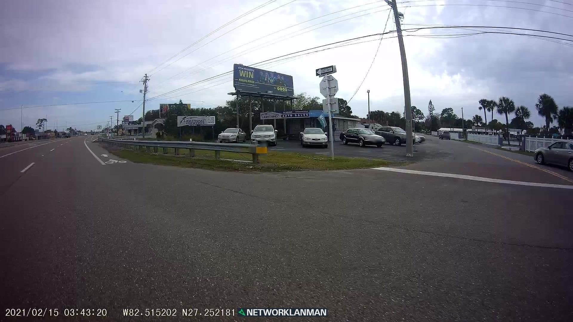 Street view near Ramada Inn, Gulf Gate Estates — © networklanman (CC BY-SA · Mapillary)