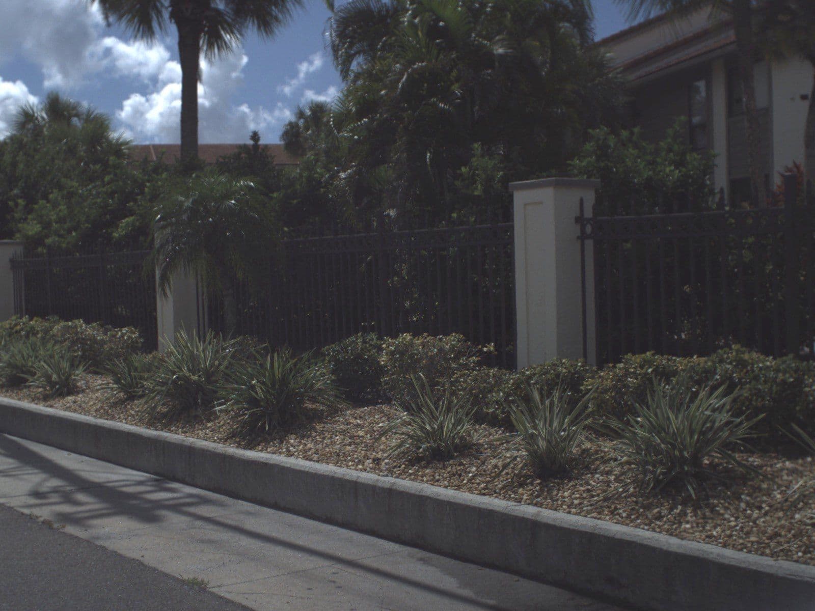 Street view near Tres Beeeotches Of Siesta Dunes, Siesta Key — © fdot_vl (CC BY-SA · Mapillary)